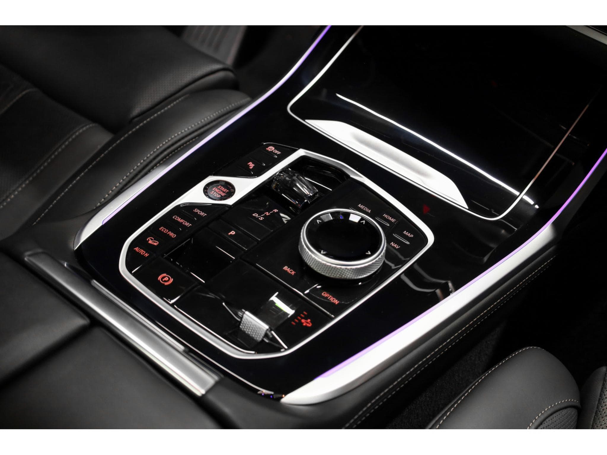 BMW X7 40 D X-DRIVE (2024) - Foto 16