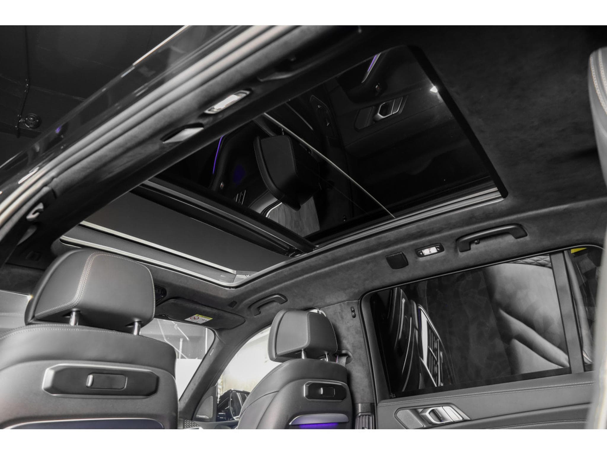 BMW X7 40 D X-DRIVE (2024) - Foto 26