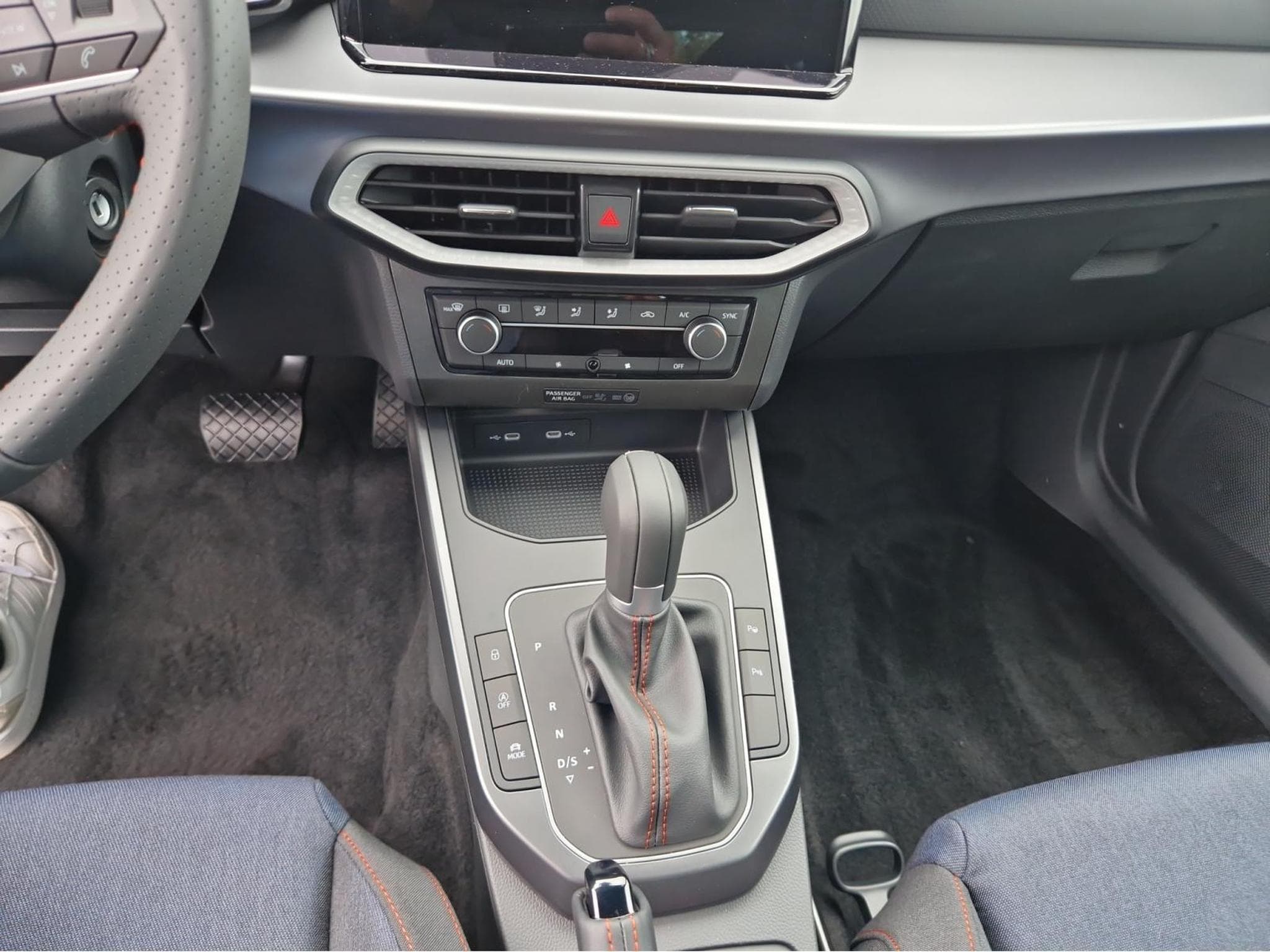 Seat Arona FR (2025) - Photo 12