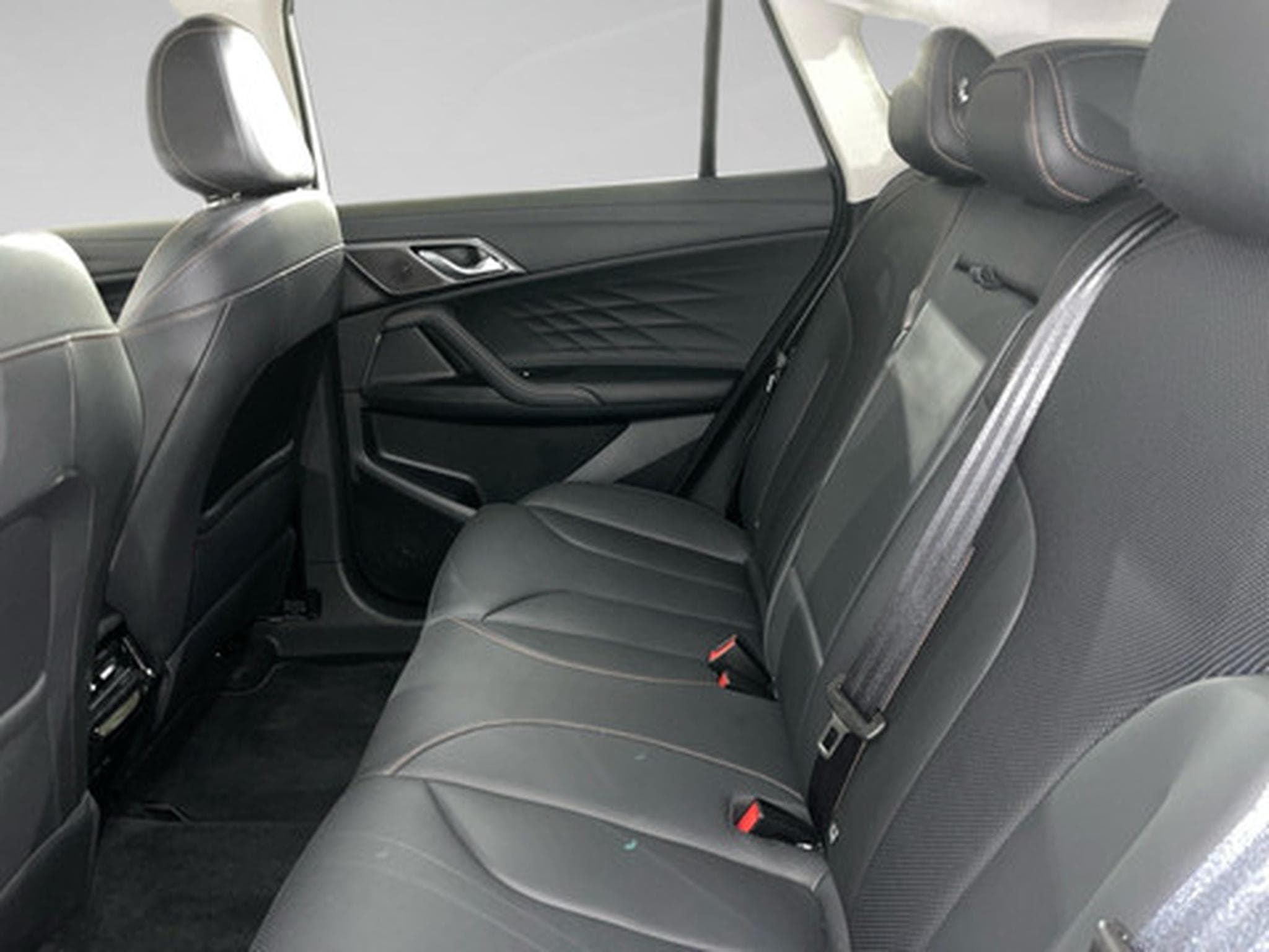 MG HS 1.5T Luxury Plug-In (2024) - Foto 10