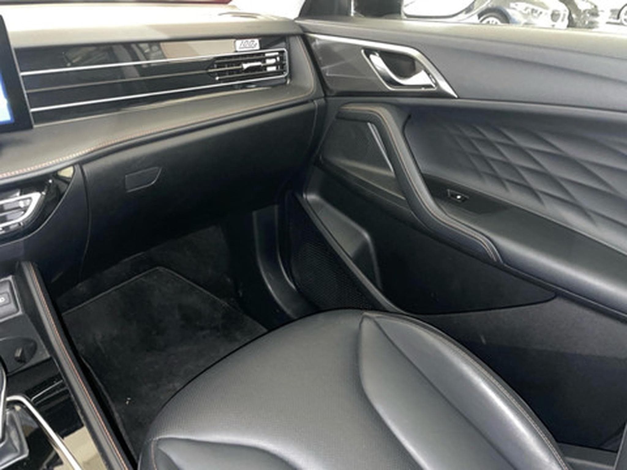 MG HS 1.5T Luxury Plug-In (2024) - Foto 8