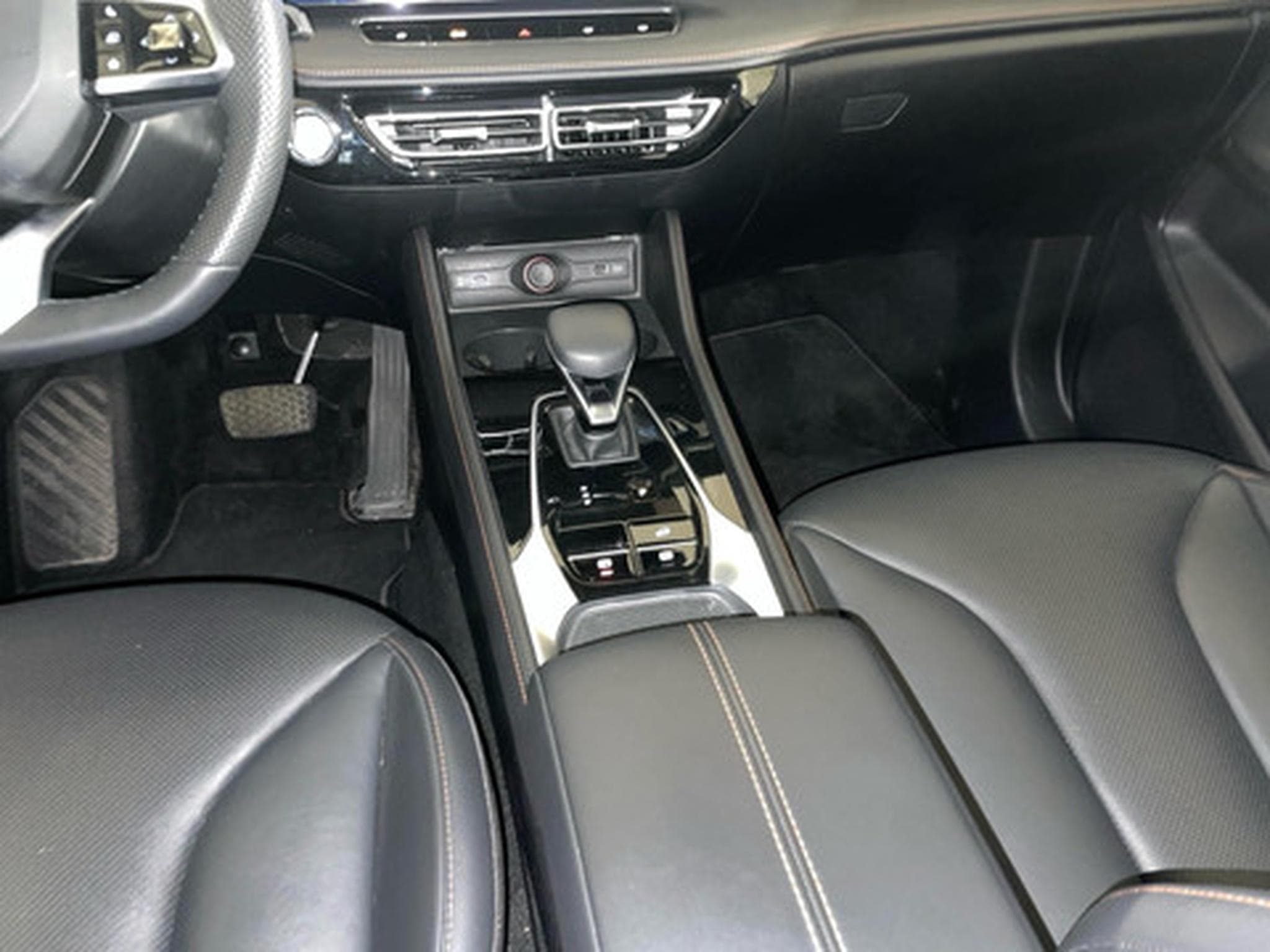 MG HS 1.5T Luxury Plug-In (2024) - Foto 9