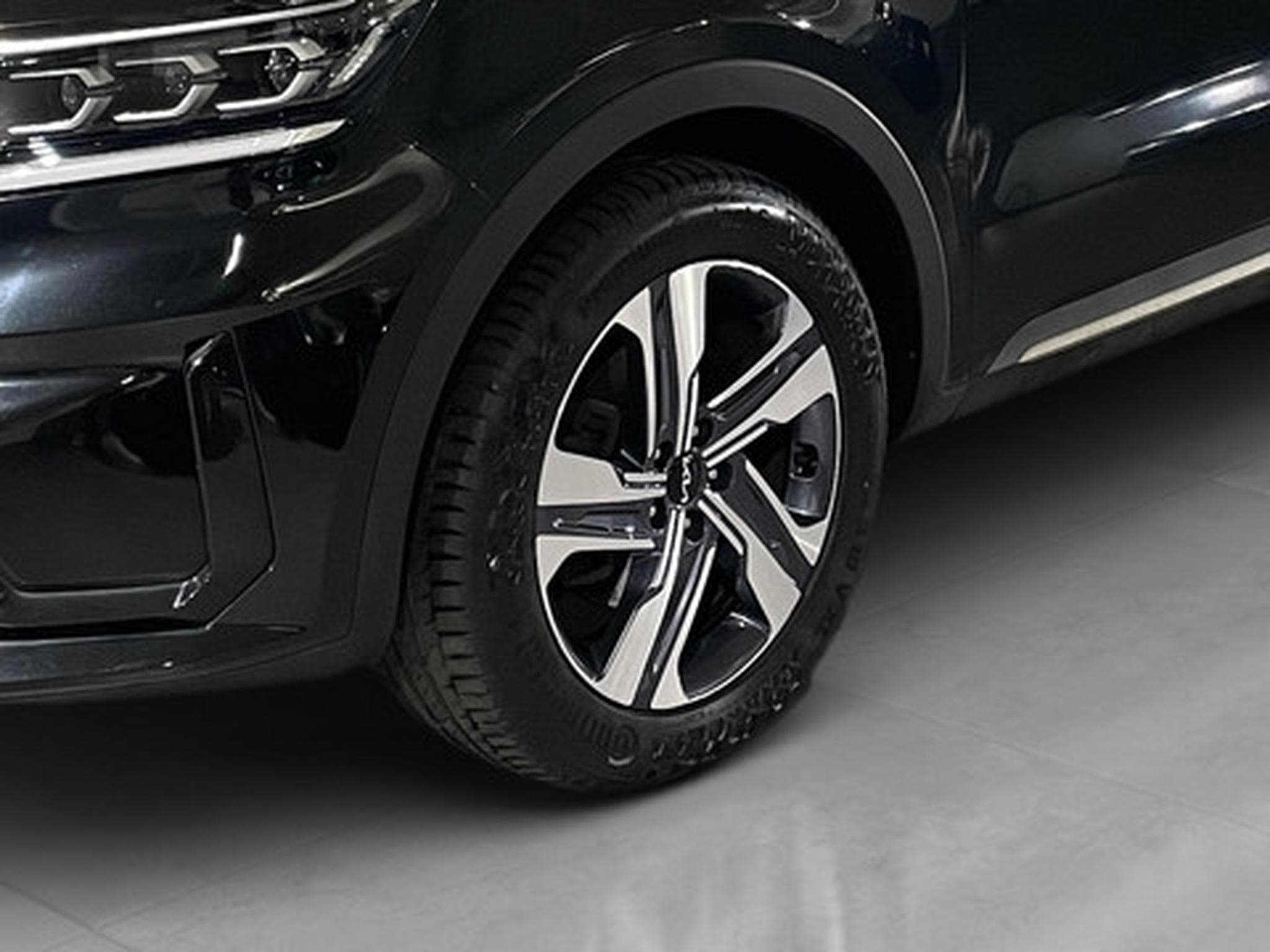 Kia Sorento Pace 1.6 PHEV 4WD AT (2026) - Photo 21