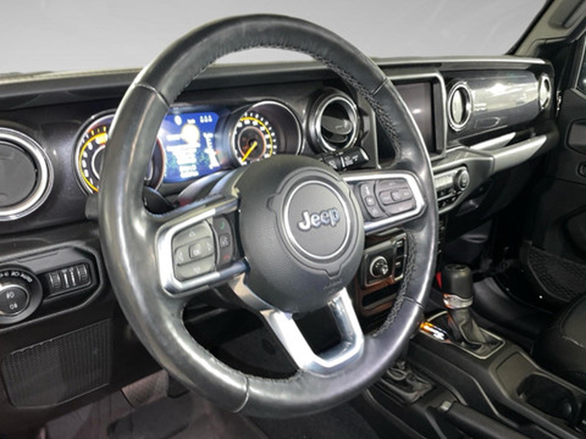 Jeep Wrangler Unlimited 2.0 Turbo 272hp AT8 4x4 Night Eagle (2020) - Foto 7