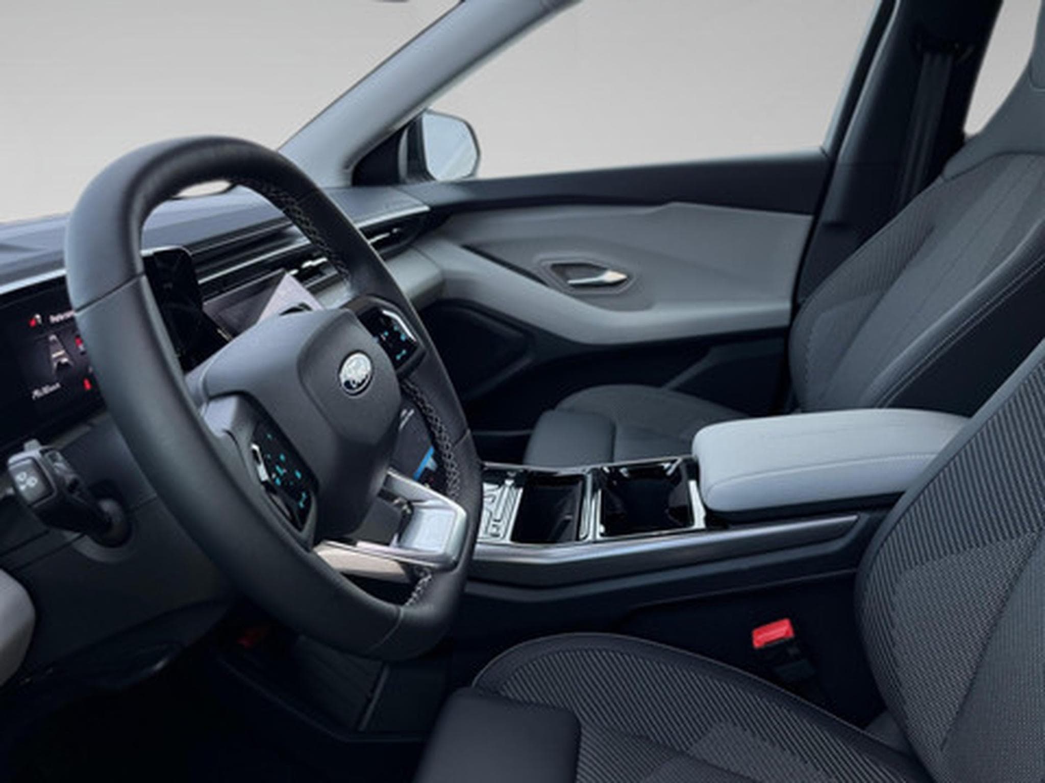 Ford Explorer 77kWh Extended Range RWD (2026) - Photo 4