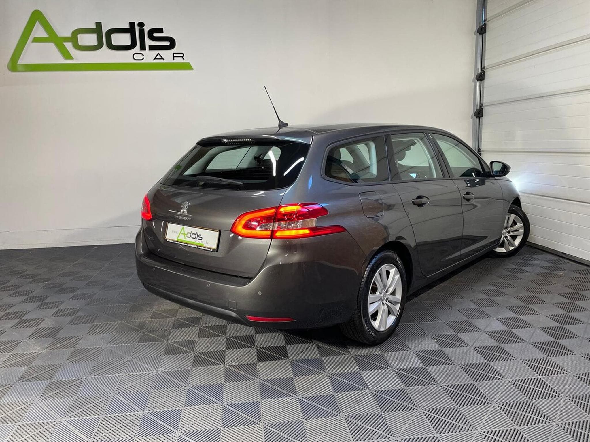 Peugeot 308 SW 1.5 BlueHDI 130 ALLURE EAT8 GPS BLUETOOTH (2020) - Photo 2