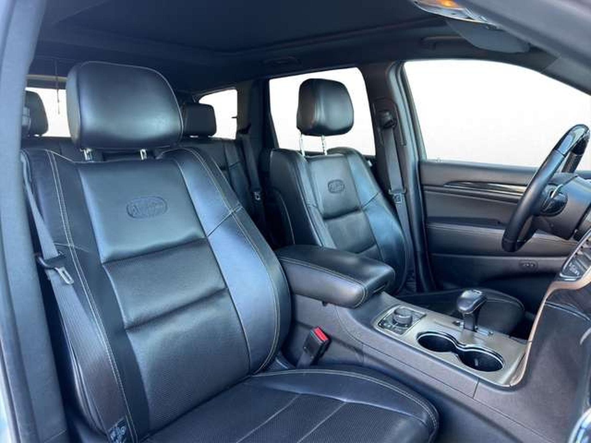 Jeep Cherokee 3.0 CRD Overland/AHK (2014) - Photo 18