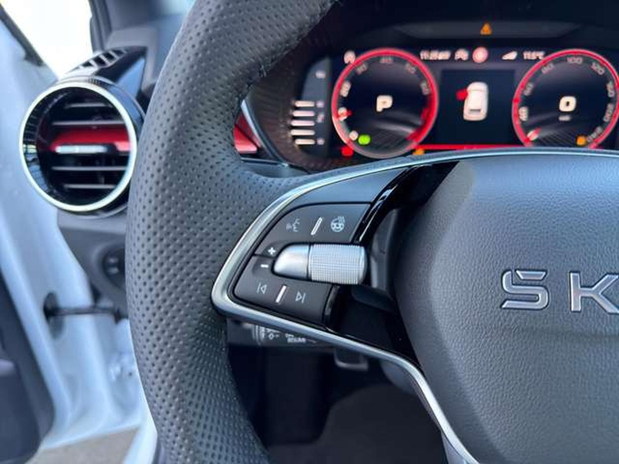 Skoda Fabia MONTE CARLO DSG/Kamera/Kessy/5-J Garantie (2026) - Photo 26