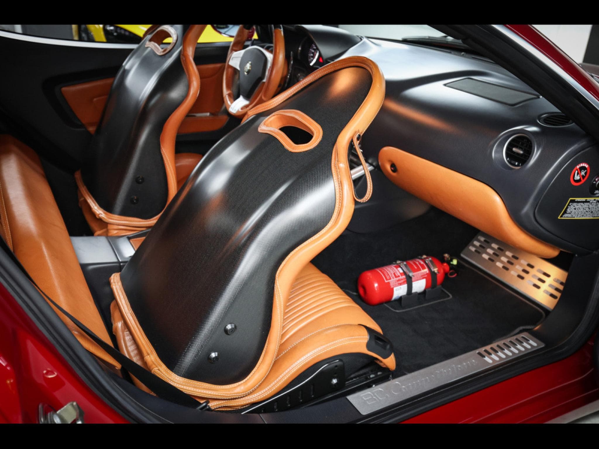 Alfa-Romeo 8C COMPETIZIONE 4.7 V8 (450 CH) – 351/500 – ROSSO ALFA – FULL X (2009) - Photo 14