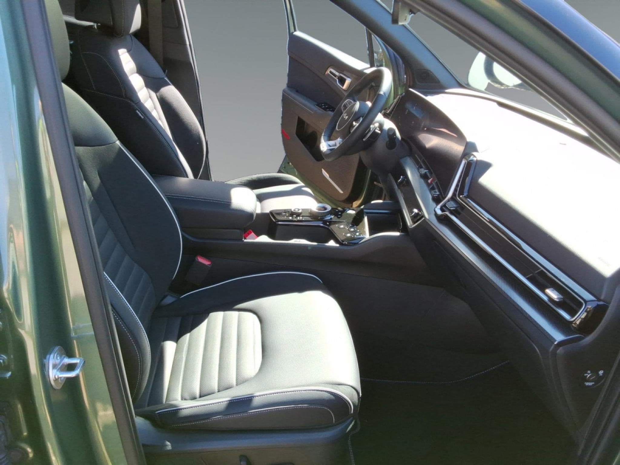 Kia Sportage GT Line 1.6 T-GDi 48V 7DCT (2025) - Photo 15