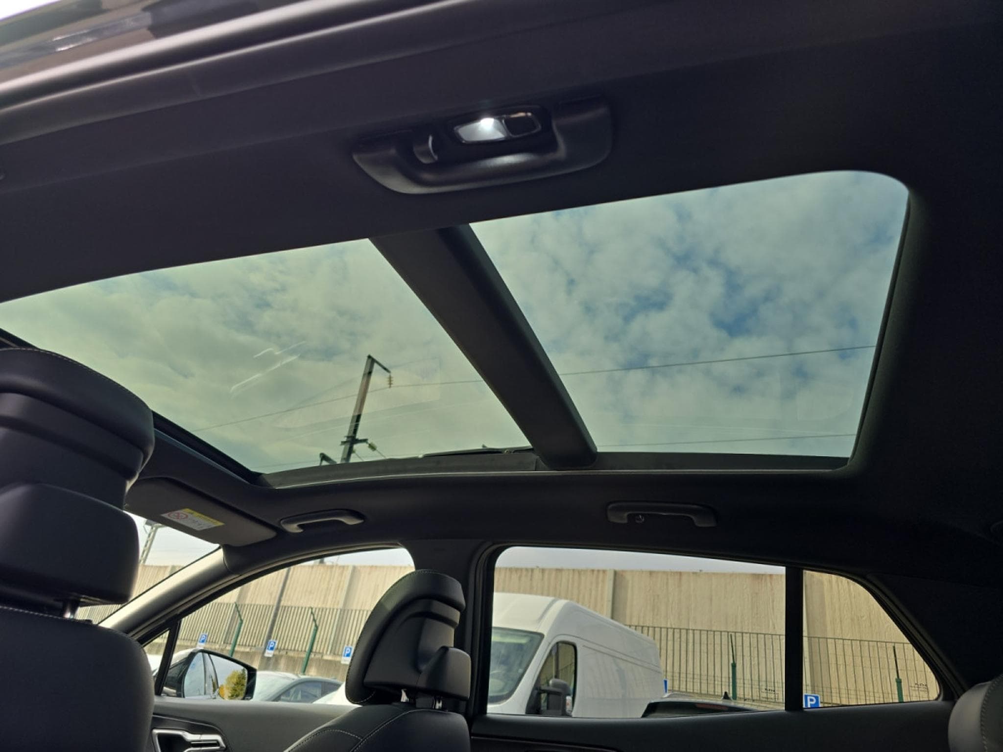 Kia Sportage GT Line 1.6 T-GDi 48V 7DCT (2023) - Photo 15