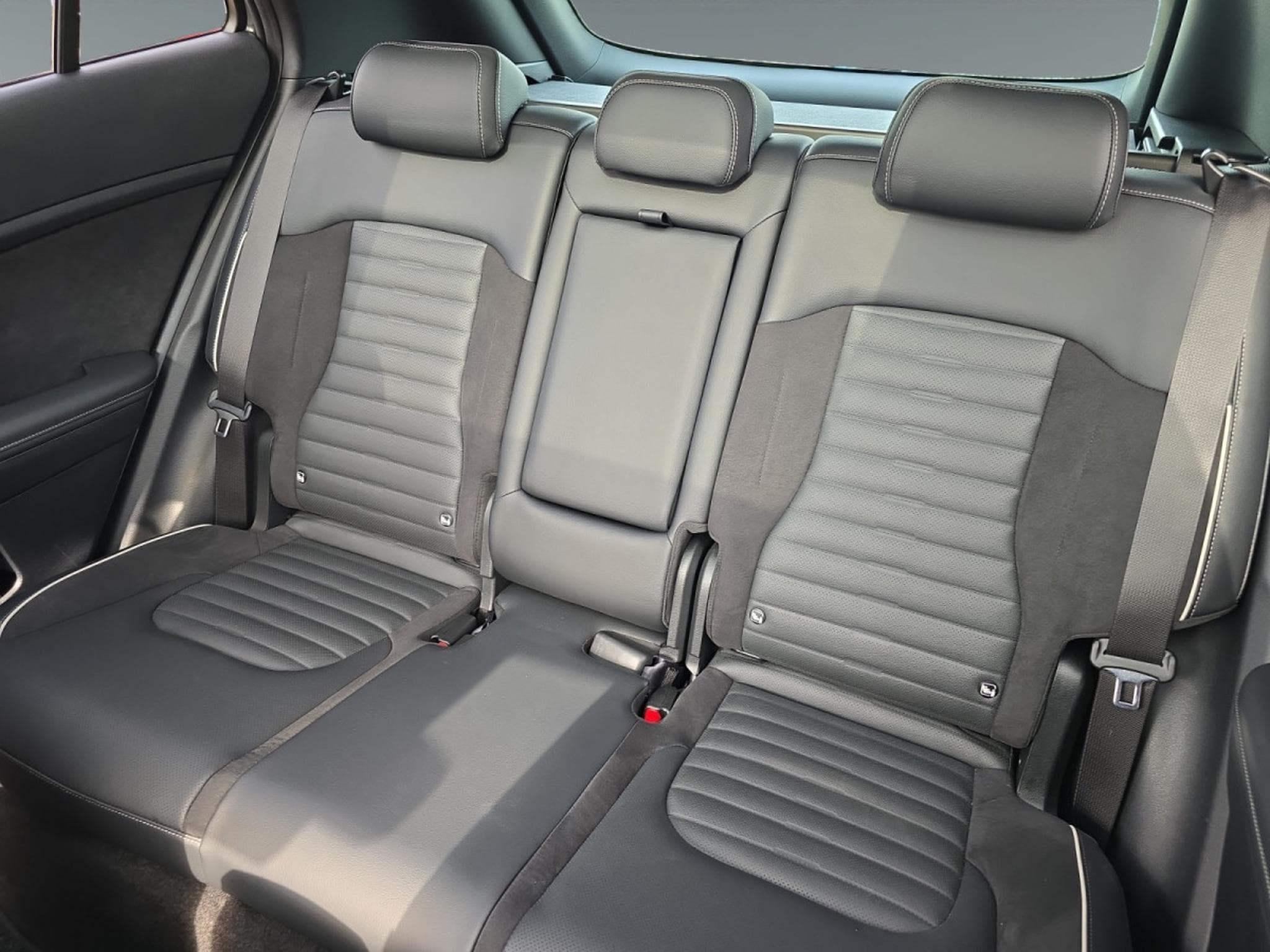 Kia Sportage GT Line 1.6 T-GDi 48V 7DCT (2023) - Foto 17