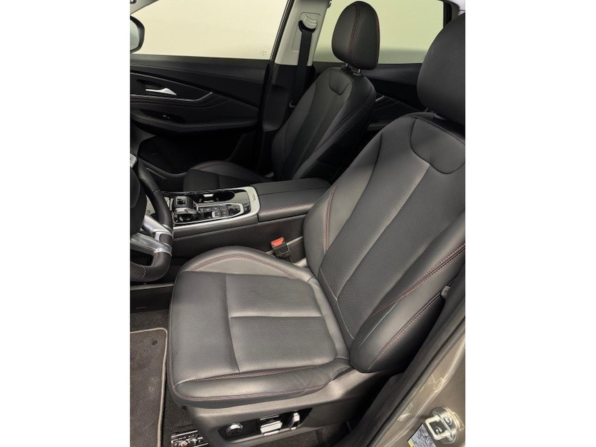 Forthing T5 EVO 1.5 T-GDI EVO-T5 PREMIUM AUTO (2024) - Photo 6