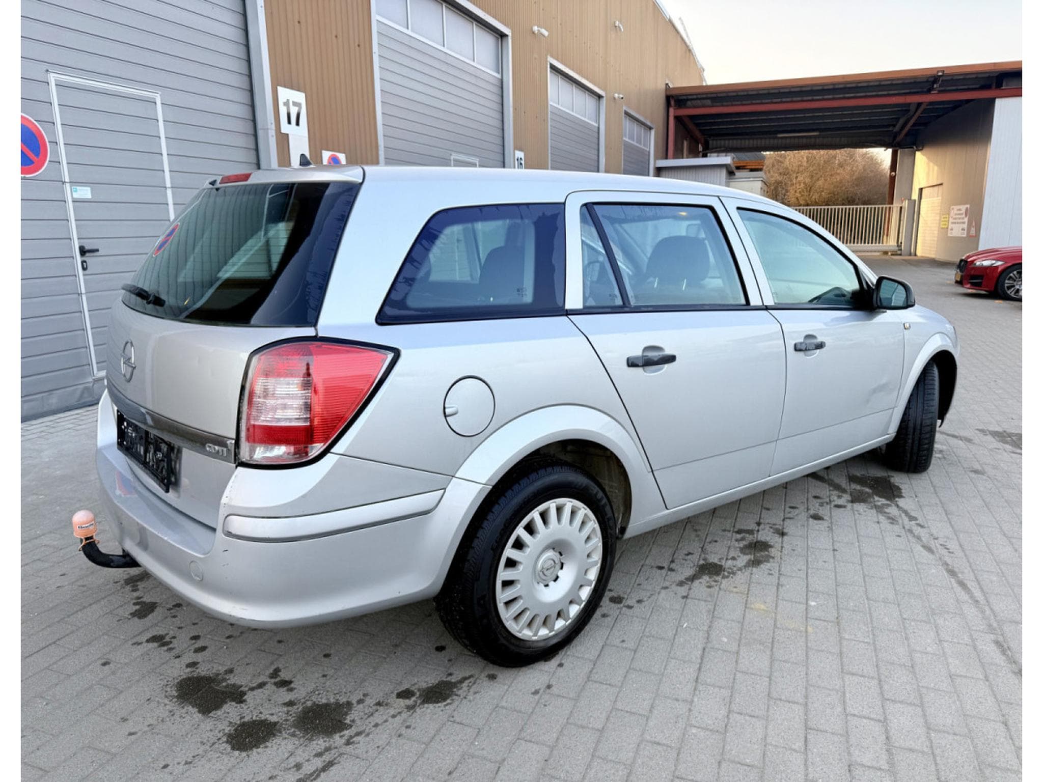 Opel Astra 1.3 Cdti 90 Caravan (2010) - Photo 2