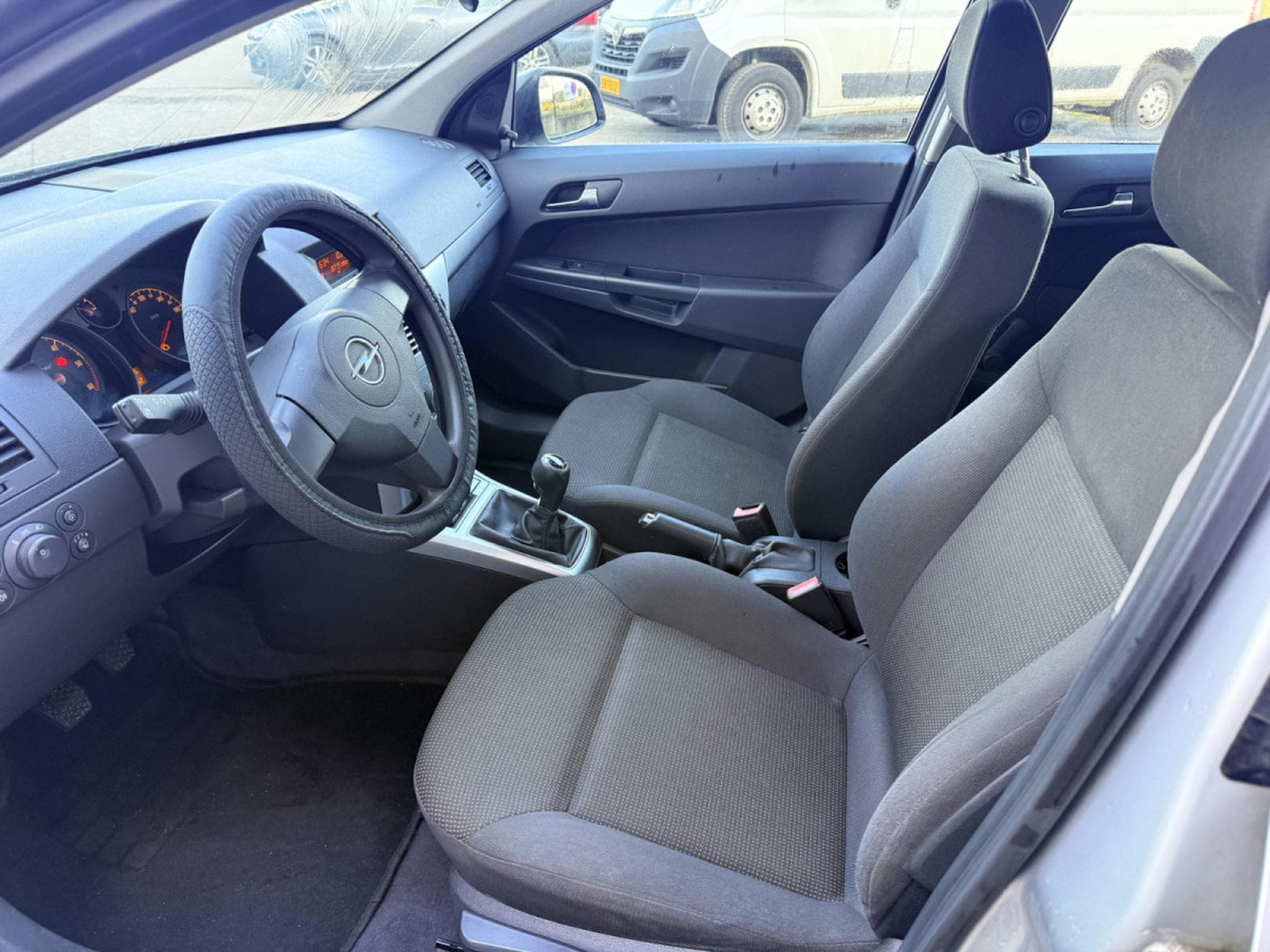 Opel Astra 1.3 Cdti 90 Caravan (2010) - Photo 4