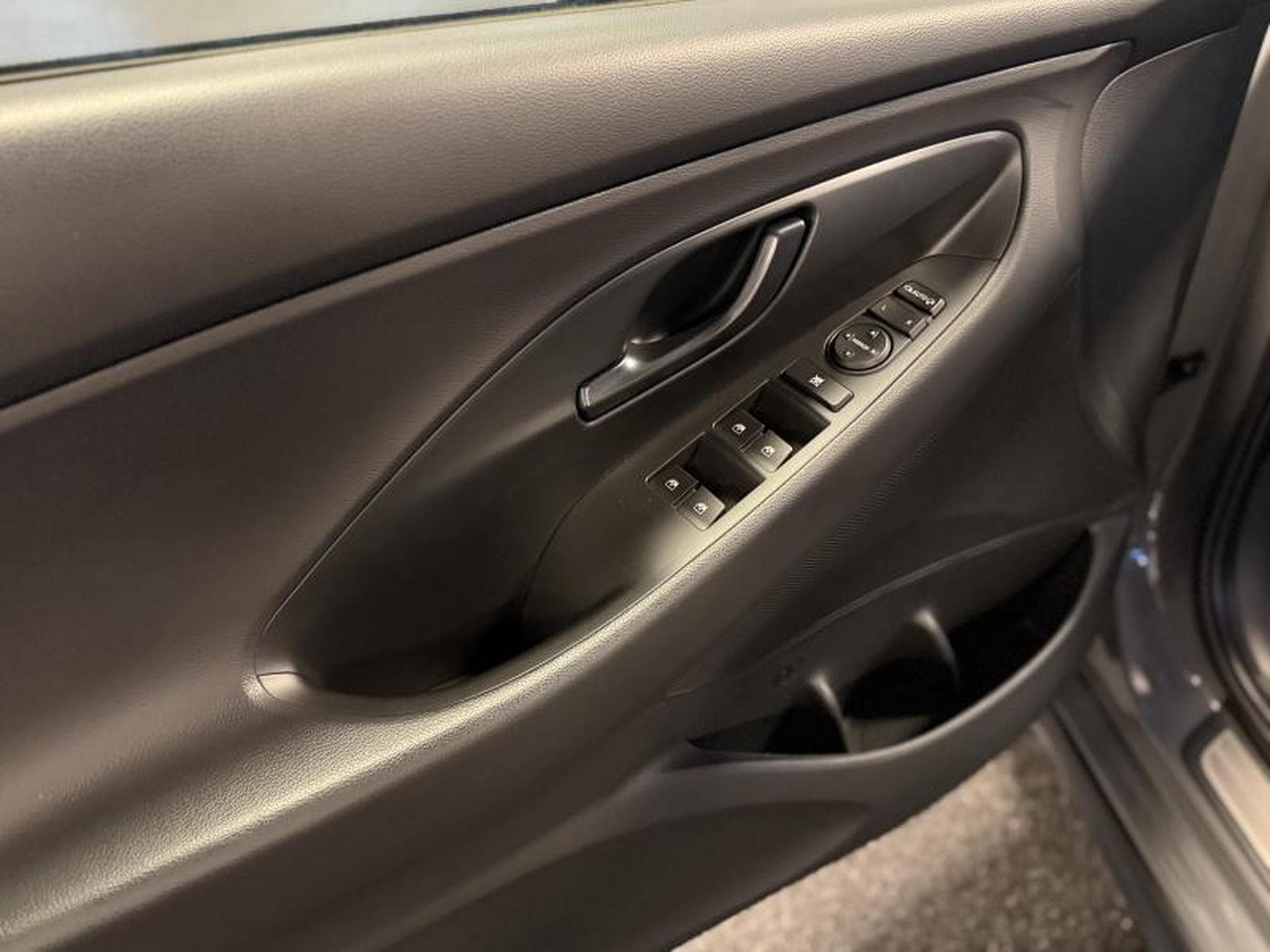 Hyundai i30 N PERFORMANCE (2023) - Photo 9