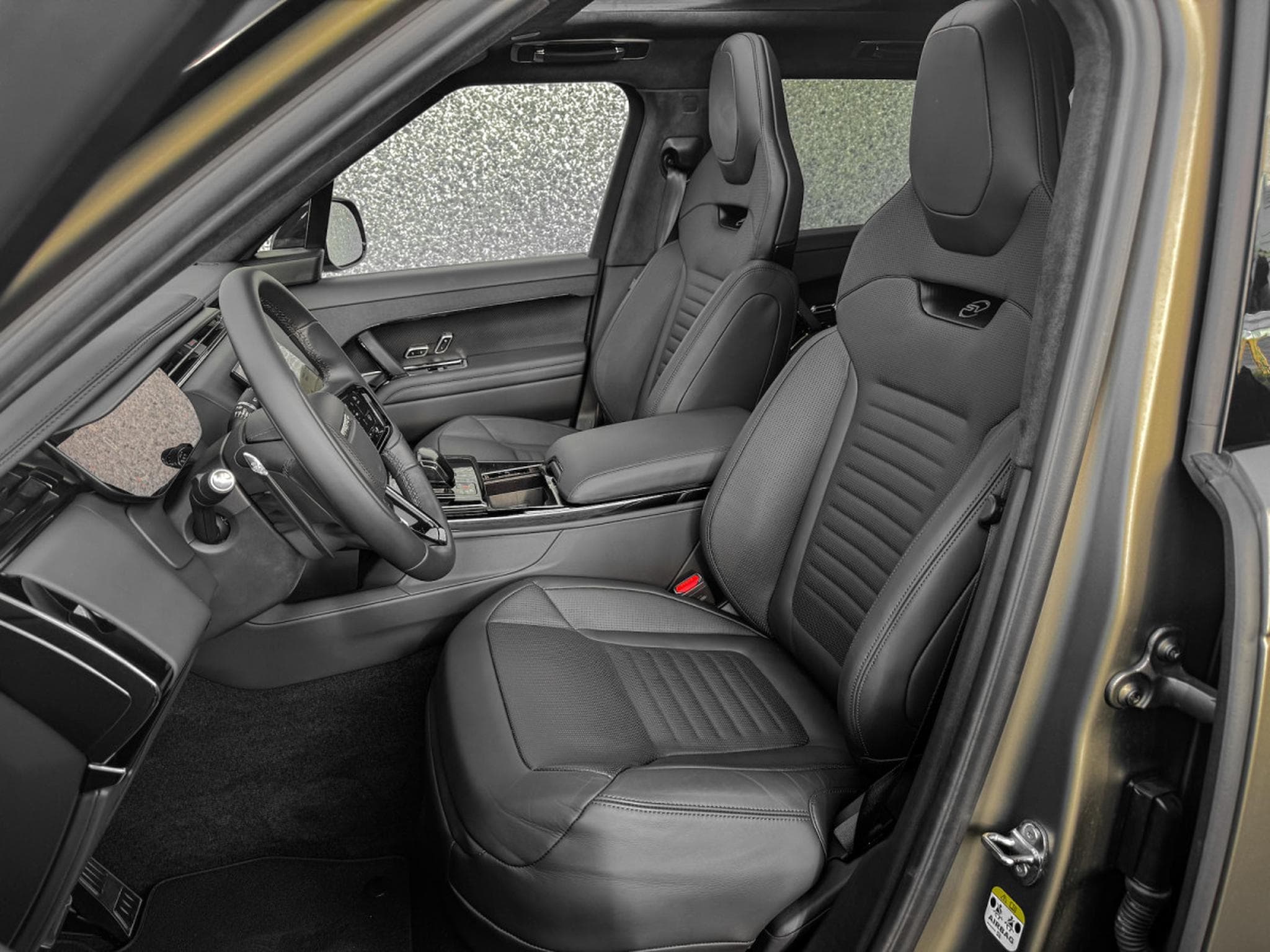 Land-Rover Range Rover Sport SV EDITION ONE CARBON BRONZE / V8 4.4/ 23*/ PANO/ VOLL (2024) - Photo 4