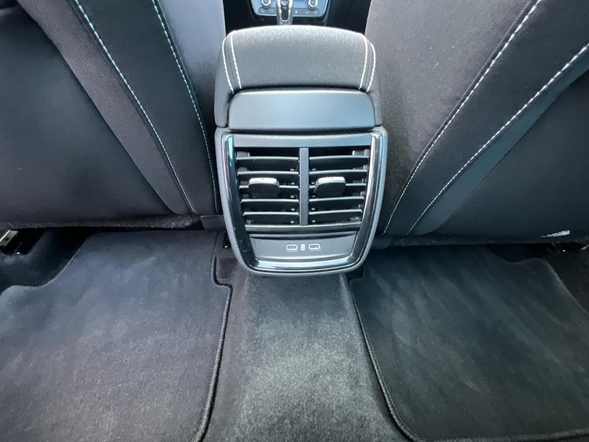 Skoda Kamiq Monte-Carlo+DSG+Led+Pano (2025) - Foto 21