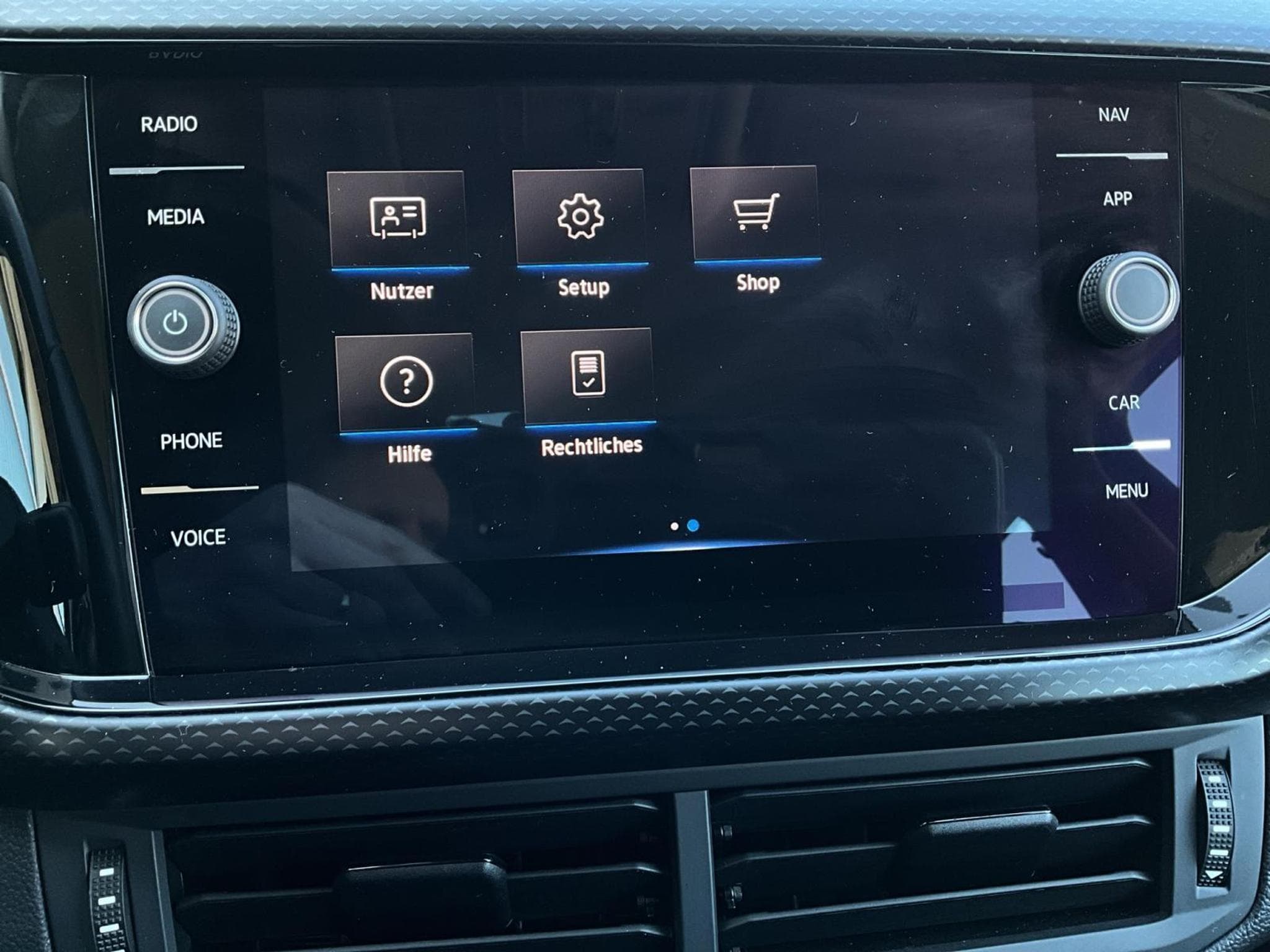 VW T-Cross Life+DSG+LED+AHK+RearView (2023) - Foto 18