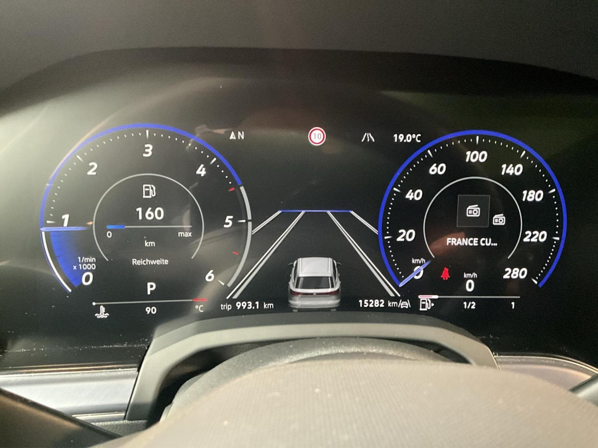 VW Touareg R-Line+DSG+4M+Black-Style+AHK+Pano (2025) - Photo 11