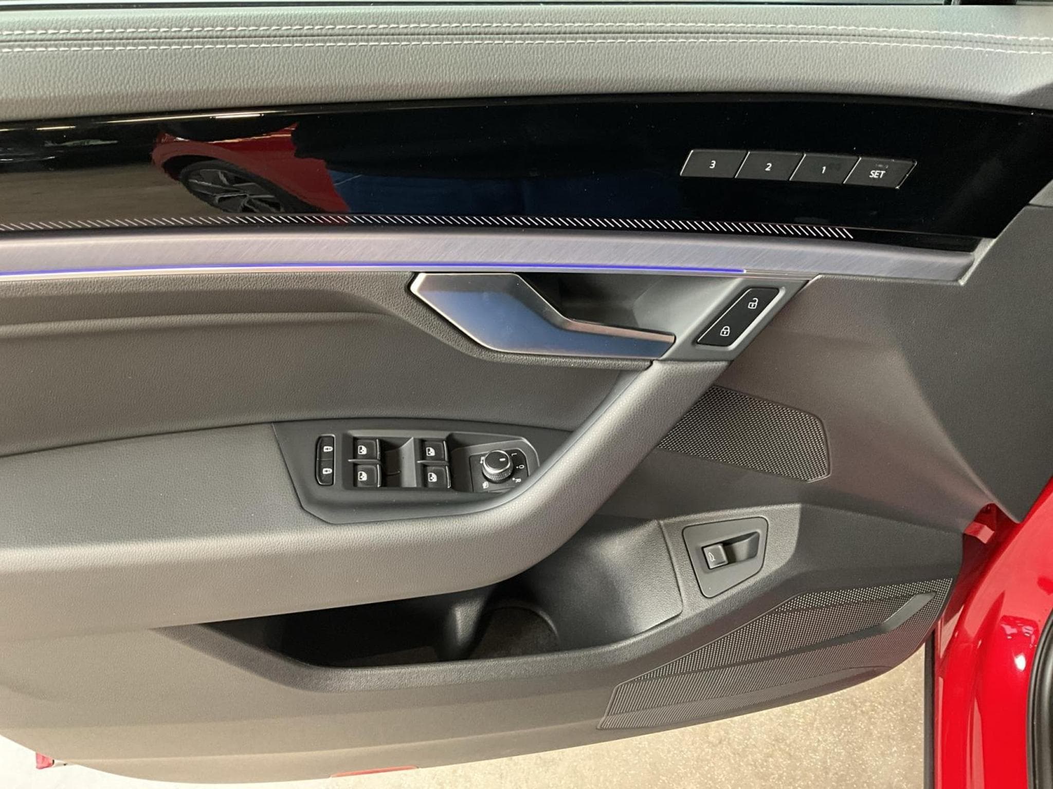 VW Touareg R-Line+DSG+4M+Black-Style+AHK+Pano (2025) - Photo 14