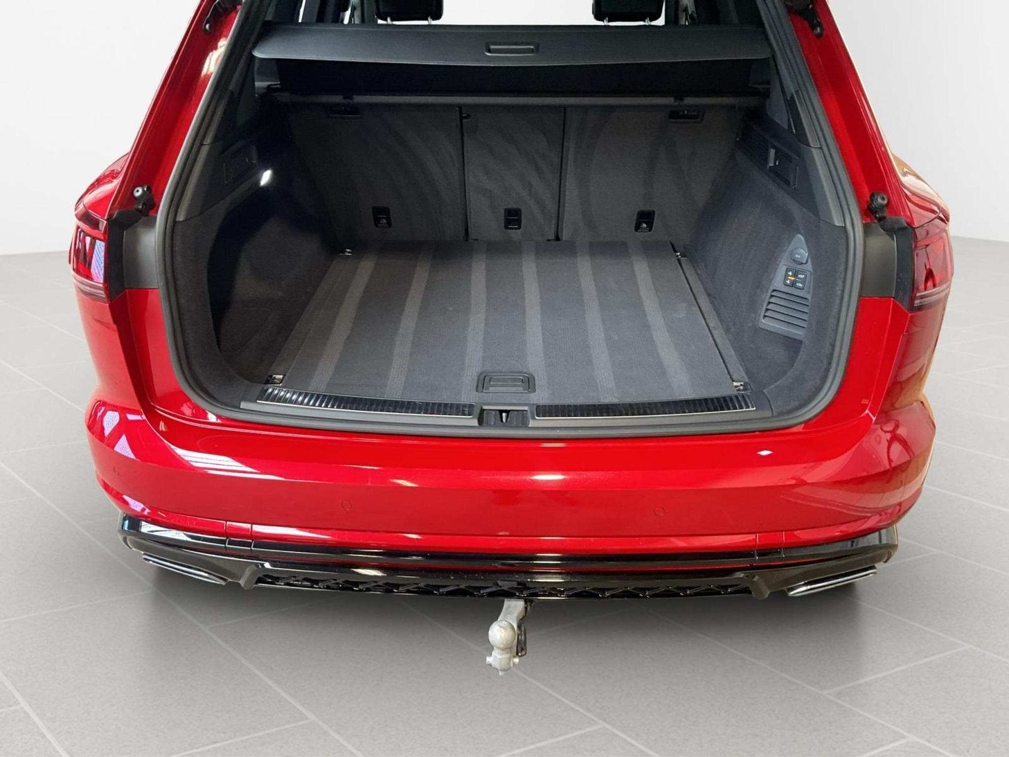 VW Touareg R-Line+DSG+4M+Black-Style+AHK+Pano (2025) - Photo 17