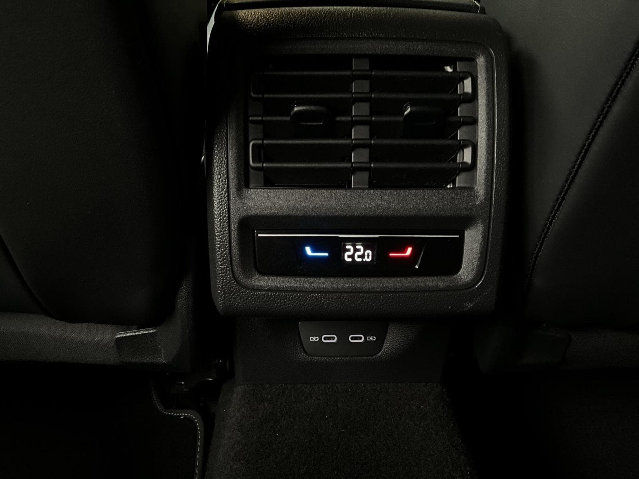 VW Golf R-Line+DSG+Black-Style+PANO (2024) - Foto 20