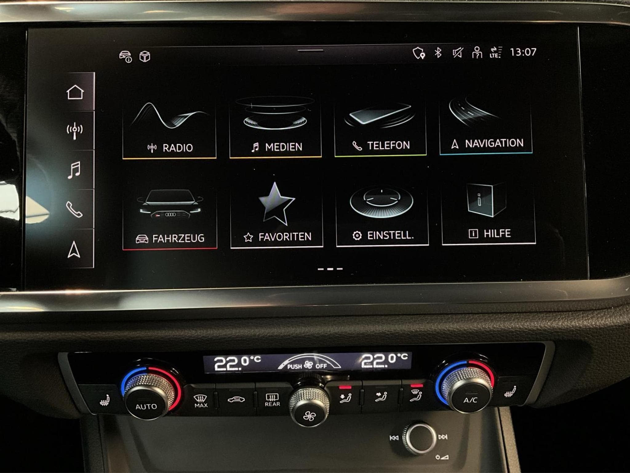 Audi RSQ3 TFSI+Quattro+S-Tronic+Led+LM21 (2024) - Foto 13