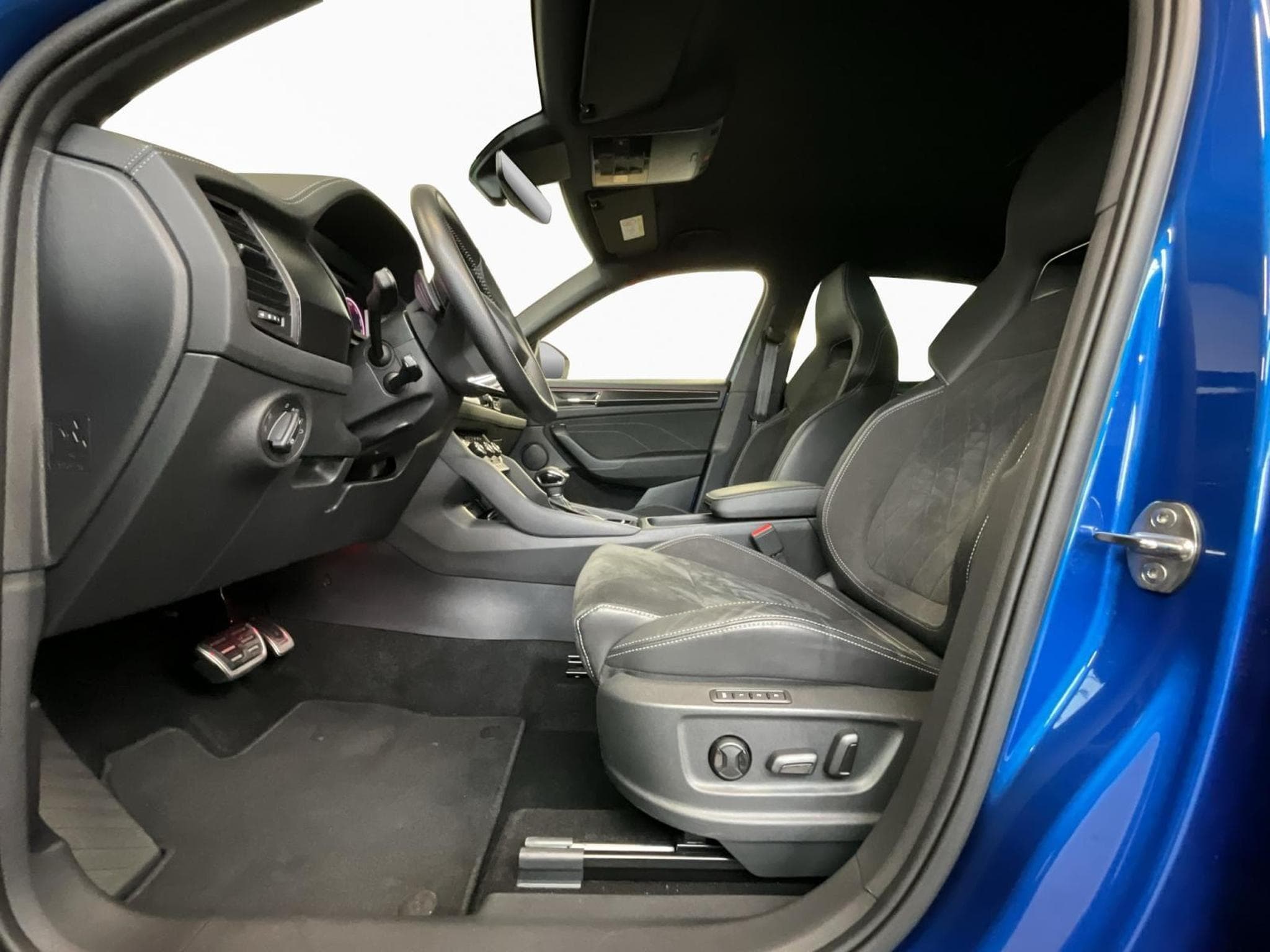 Skoda Kodiaq Sportline+DSG+LED+NAVI (2024) - Foto 9