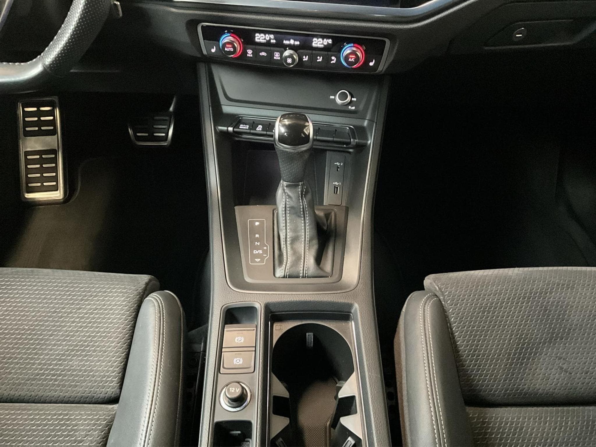 Audi Q3 S-line+S-Tronic+Quattro+40TFSI (2020) - Foto 12