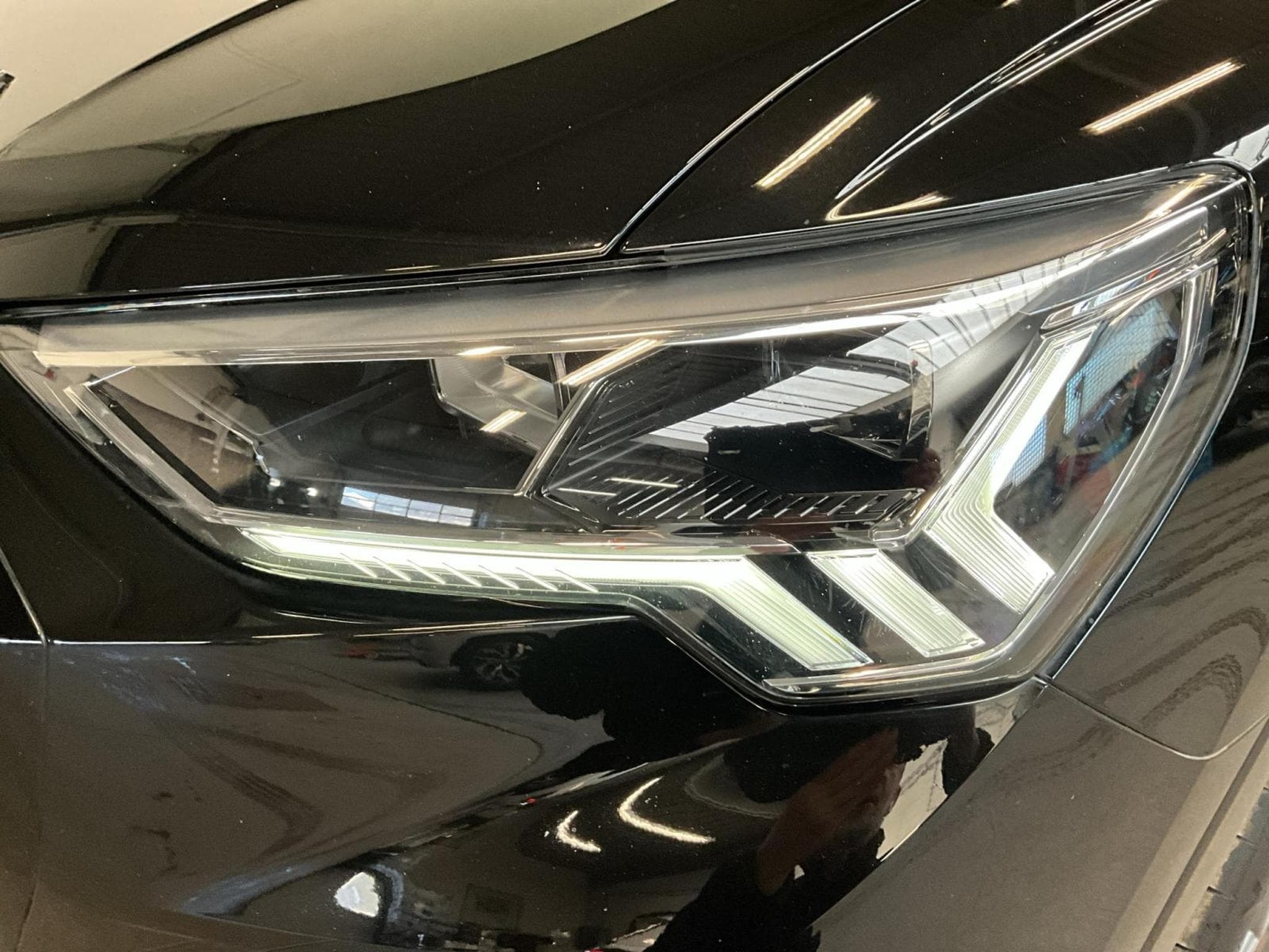 Audi Q3 S-line+S-Tronic+Quattro+40TFSI (2020) - Foto 17