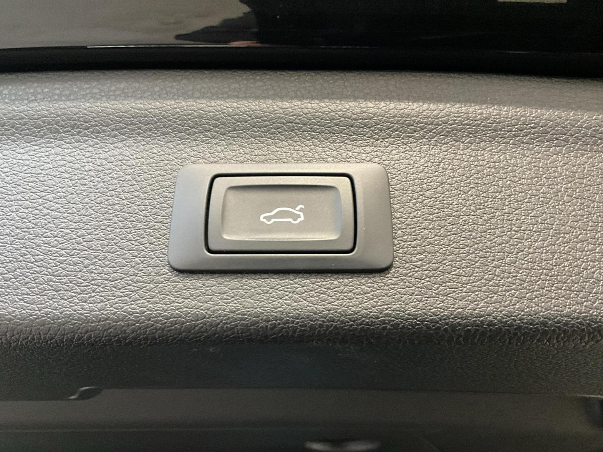 Audi Q3 S-line+S-Tronic+Quattro+40TFSI (2020) - Foto 18