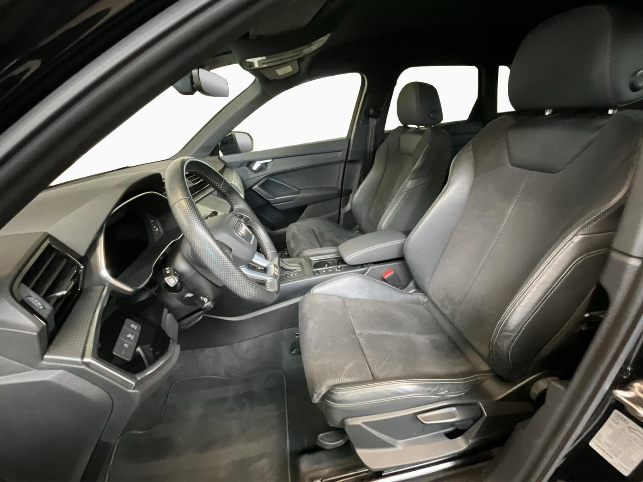 Audi Q3 S-line+S-Tronic+Quattro+40TFSI (2020) - Foto 9