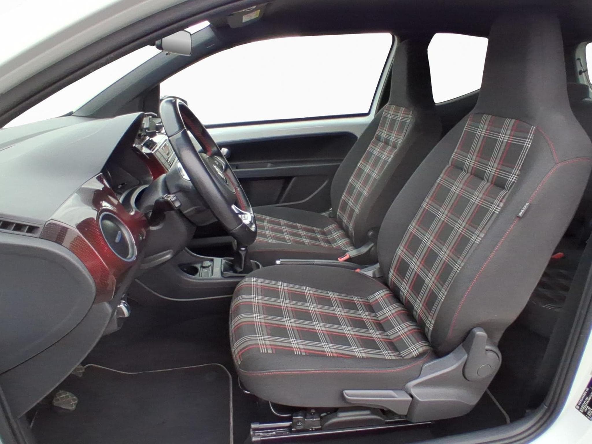 VW UP GTI+TSI+116PS+RearView (2020) - Foto 9