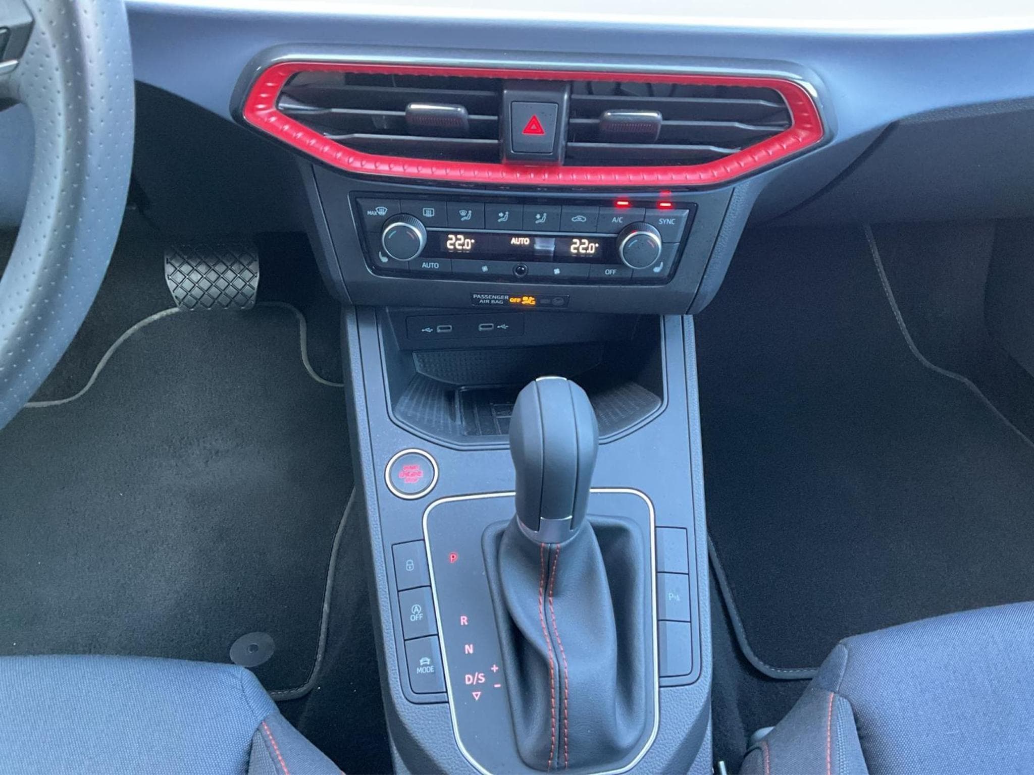 Seat Ibiza FR+DSG+FullLED+Navi+Kessy (2025) - Foto 12