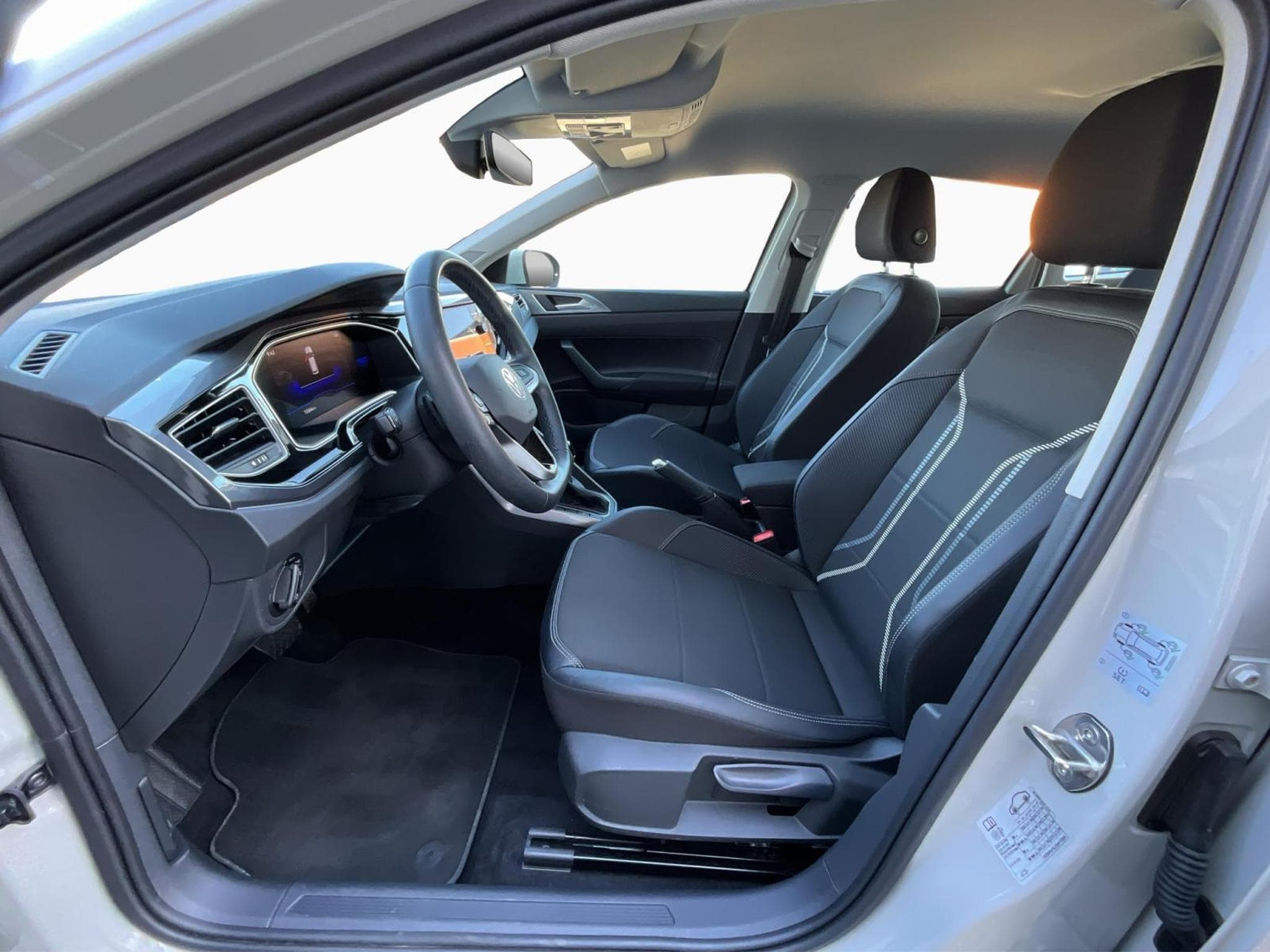 VW Taigo Style+DSG+Led+Digi+Navi (2024) - Foto 9