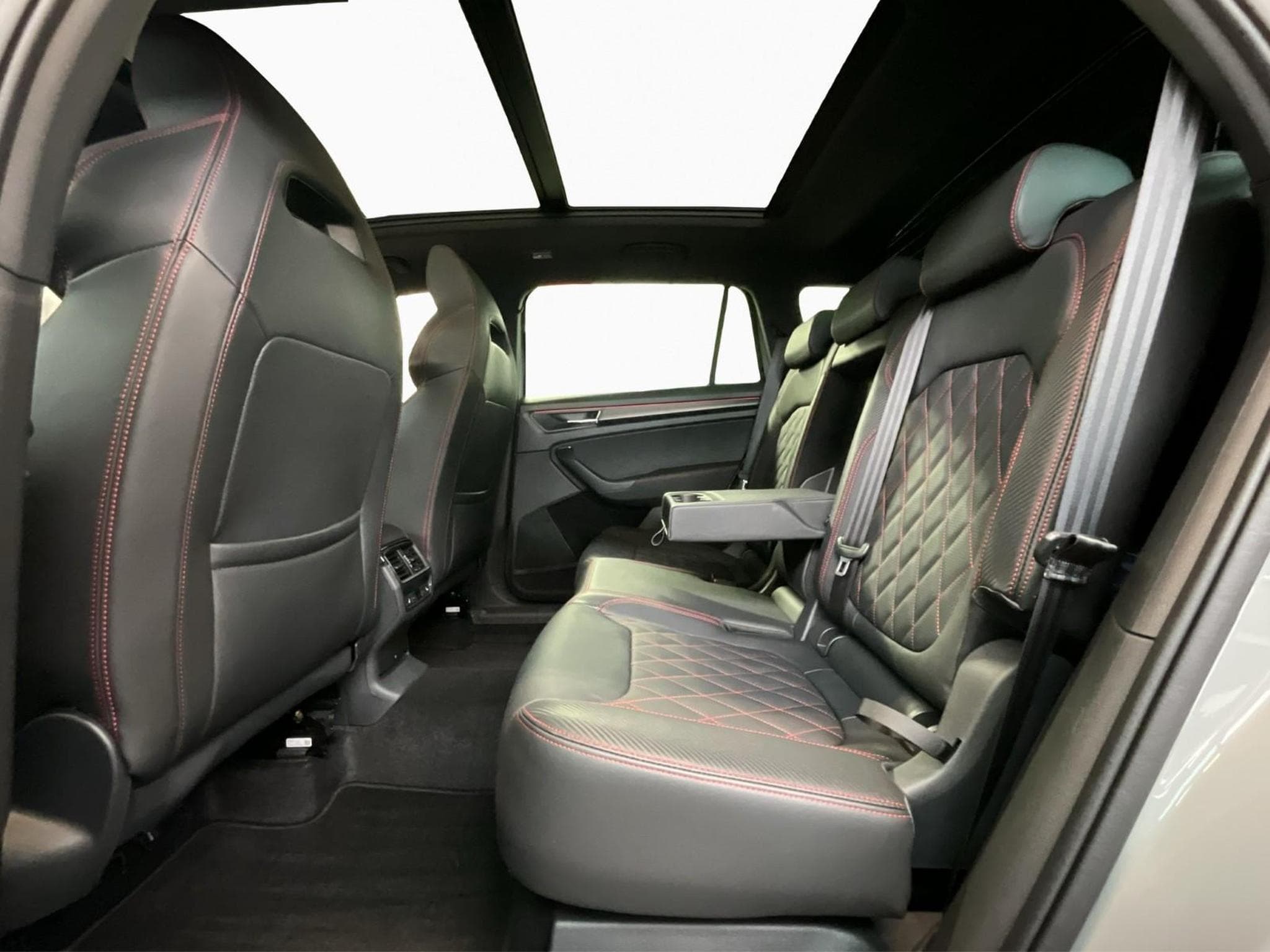 Skoda Kodiaq RS+DSG+4x4+StandH.+Sound (2023) - Foto 16