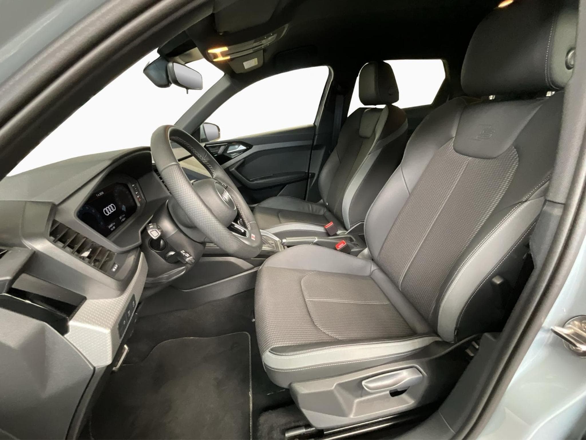 Audi A1 SB+S-Line+25tfsi+S-Tronic+Led (2025) - Foto 9