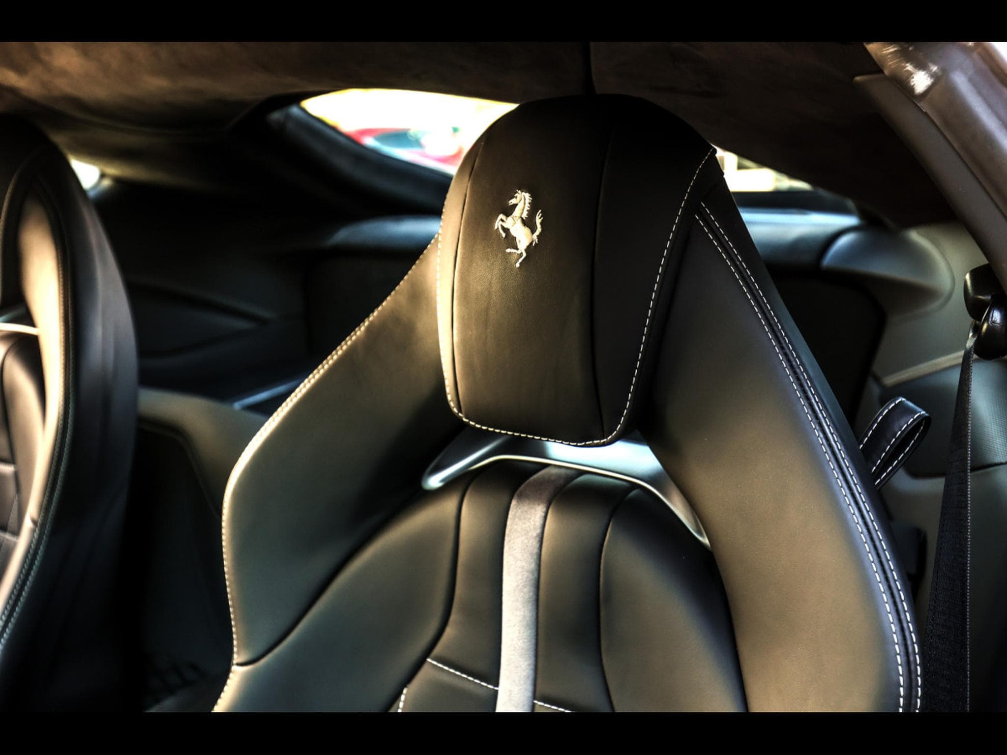 Ferrari 812 Superfast 6.5 V12 – POWER15 02/2027 - GRIGIO SILVERSTONE - P (2018) - Photo 17