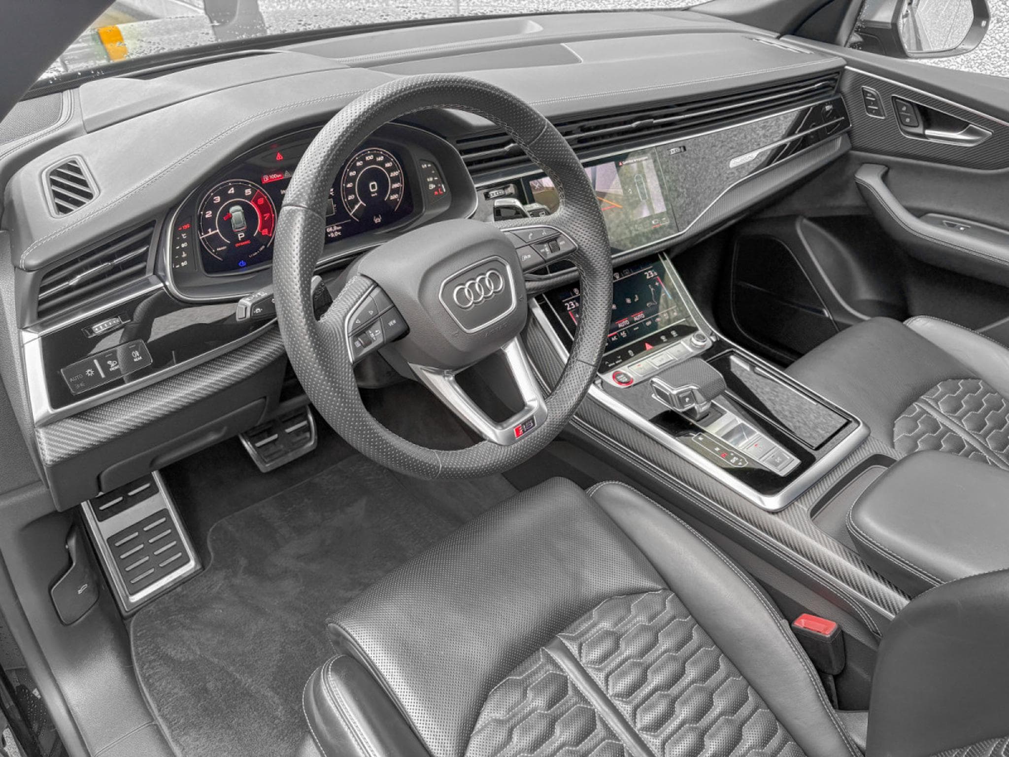 Audi RSQ8 4.0 TFSI/PANO/23//HUD/Matrix/Bang & Olufsen  *VOLL** (2023) - Foto 2