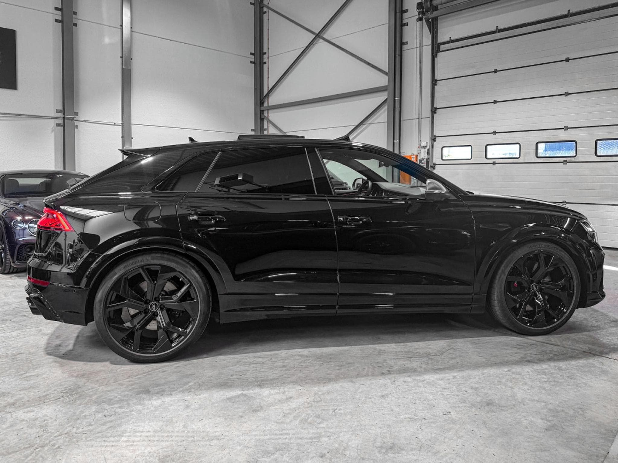 Audi RSQ8 4.0 TFSI/PANO/23//HUD/Matrix/Bang & Olufsen  *VOLL** (2023) - Foto 5