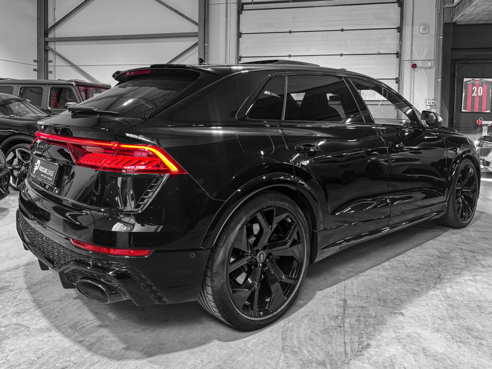 Audi RSQ8 4.0 TFSI/PANO/23//HUD/Matrix/Bang & Olufsen  *VOLL** (2023) - Foto 9