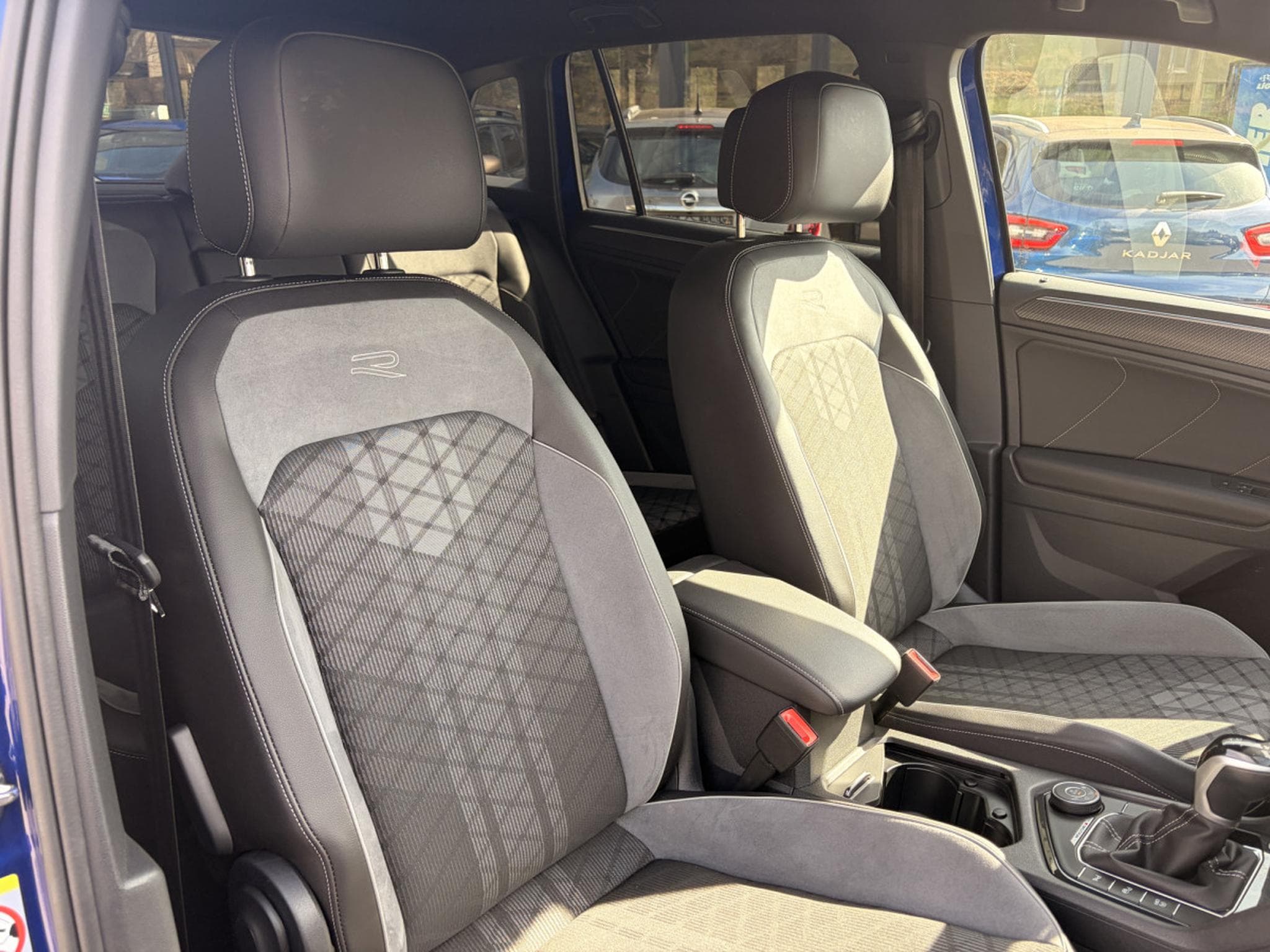 VW Tiguan 2.0 TDI R LINE Black Edition 4Motion (2023) - Photo 11