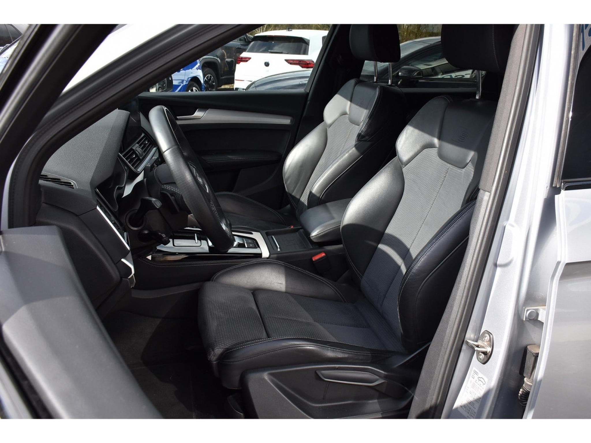 Audi Q5 Sportback 55 TFSIe Quattro S-Line S-Tronic (2021) - Foto 6