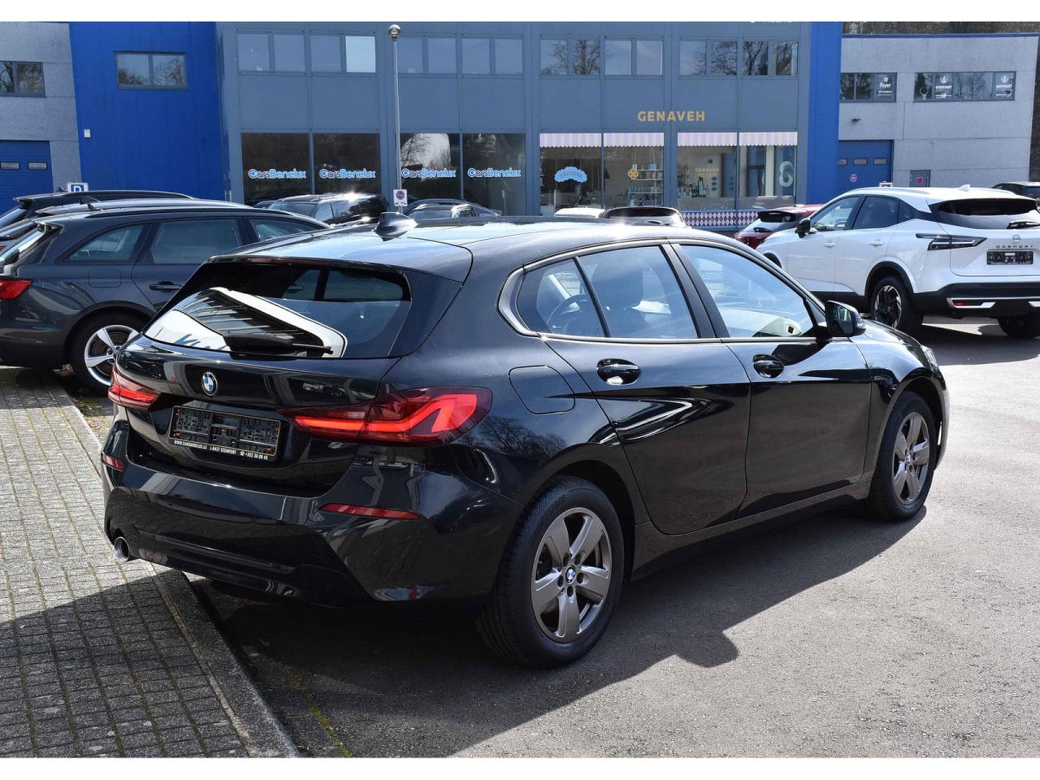 BMW 118 i CLIMA REGUL LANE LED PDC 1° MAIN (2022) - Foto 4