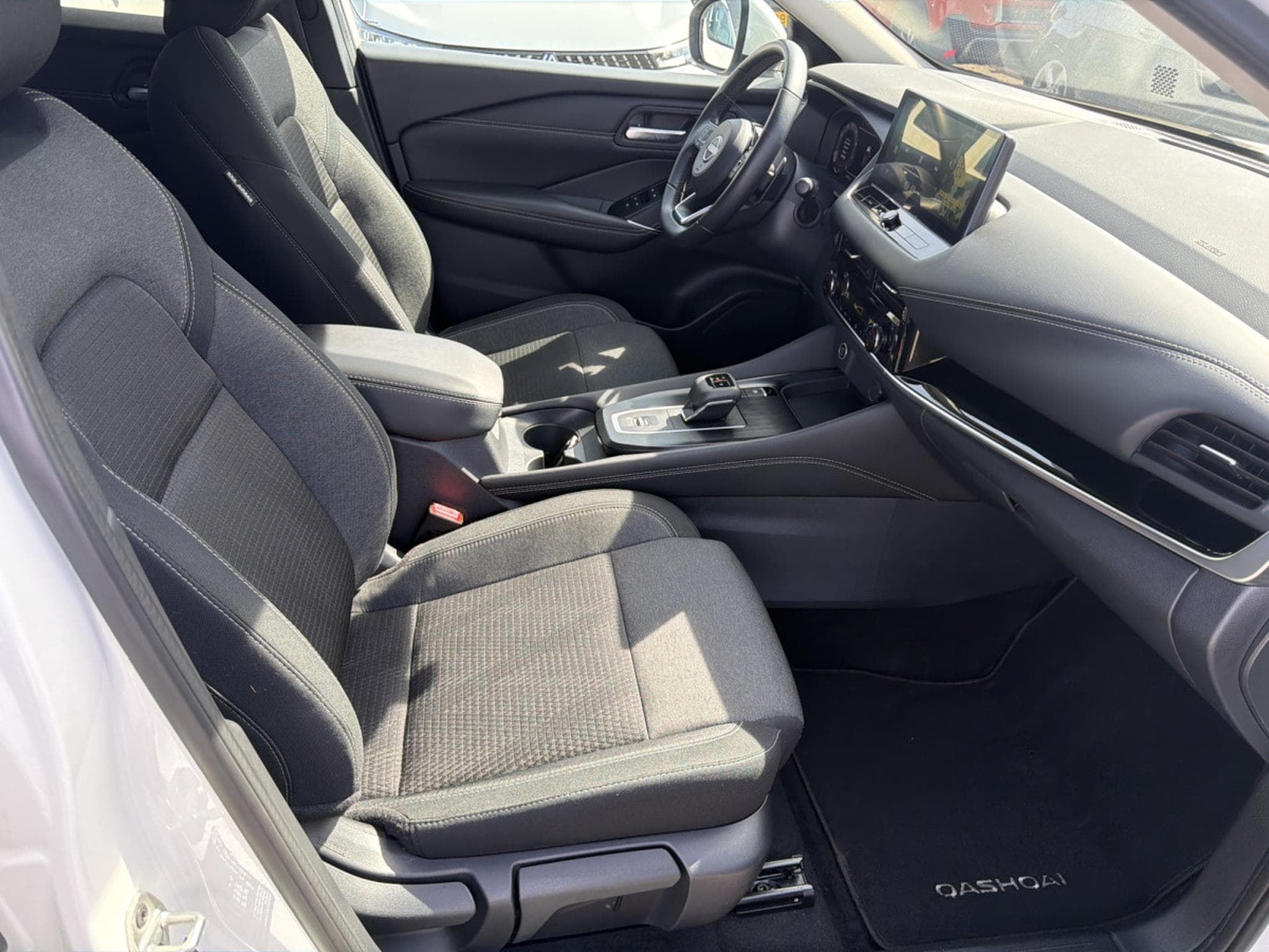 Nissan Qashqai 1.3 HYBRIDE 158CV AUTO CONNECT (2022) - Photo 11