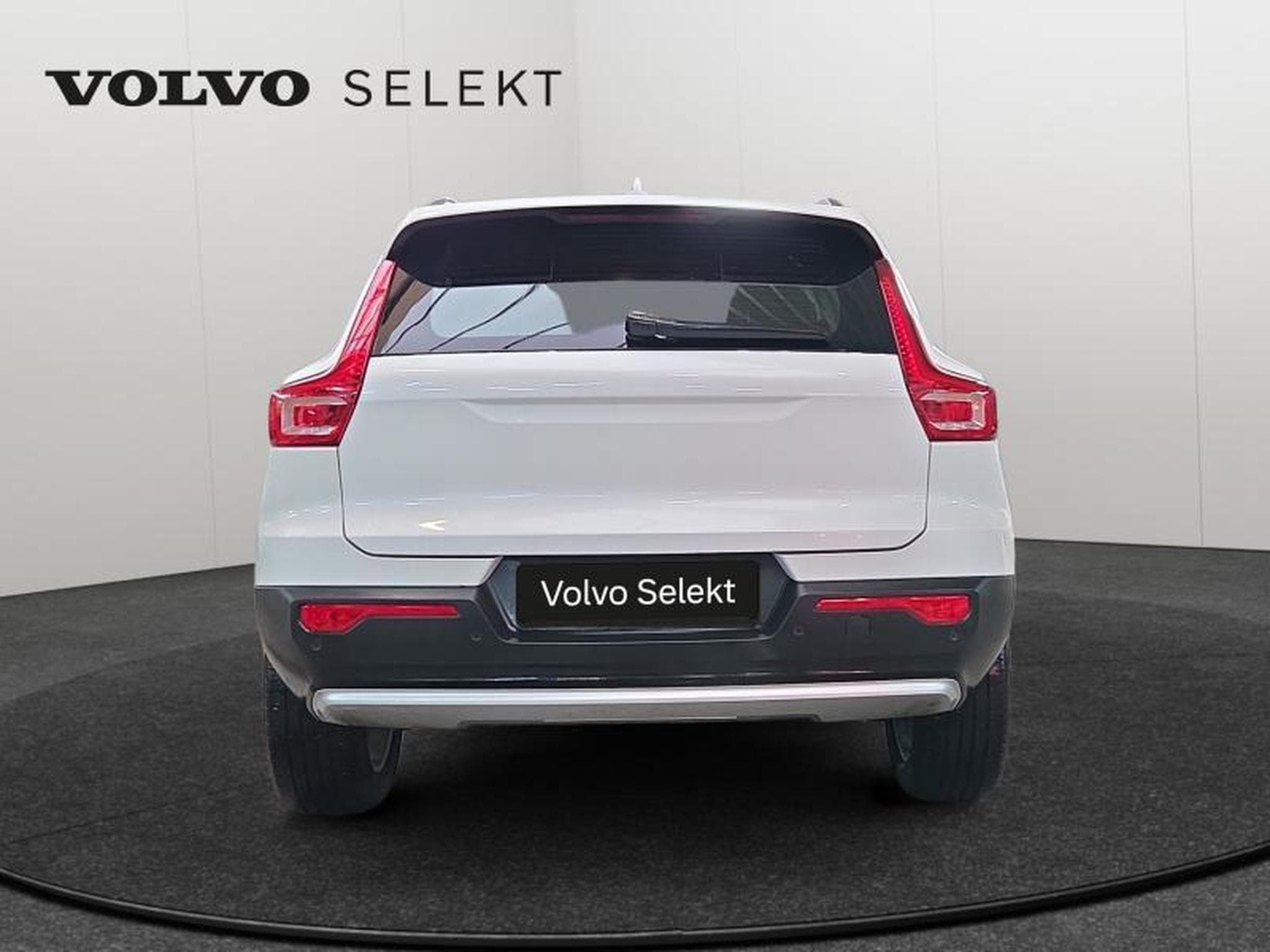 Volvo XC40 B3 Core /  Essence (2023) - Foto 6