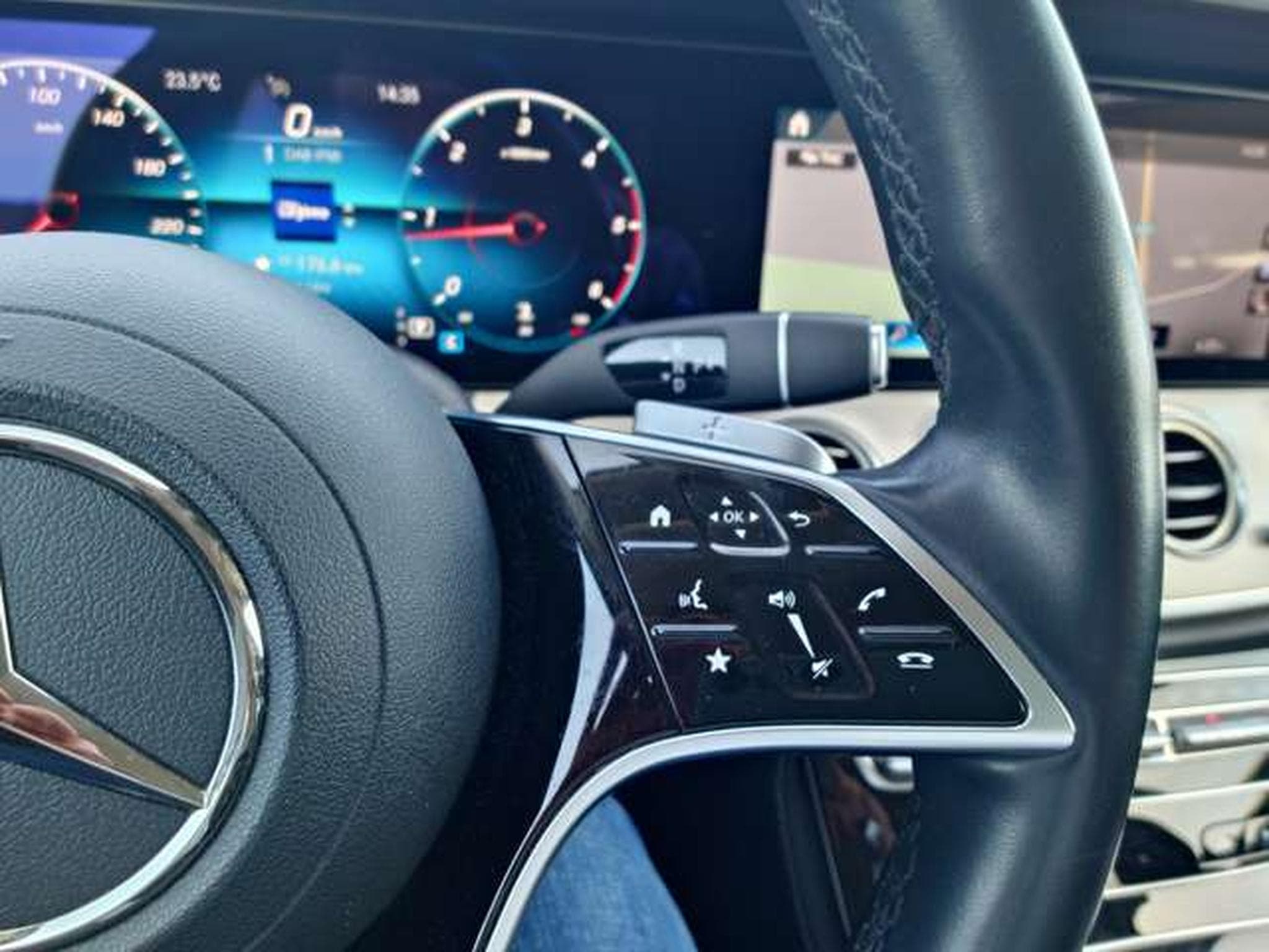 Mercedes E 220 E 220 d (EU6d-TEMP) (2020) - Foto 13