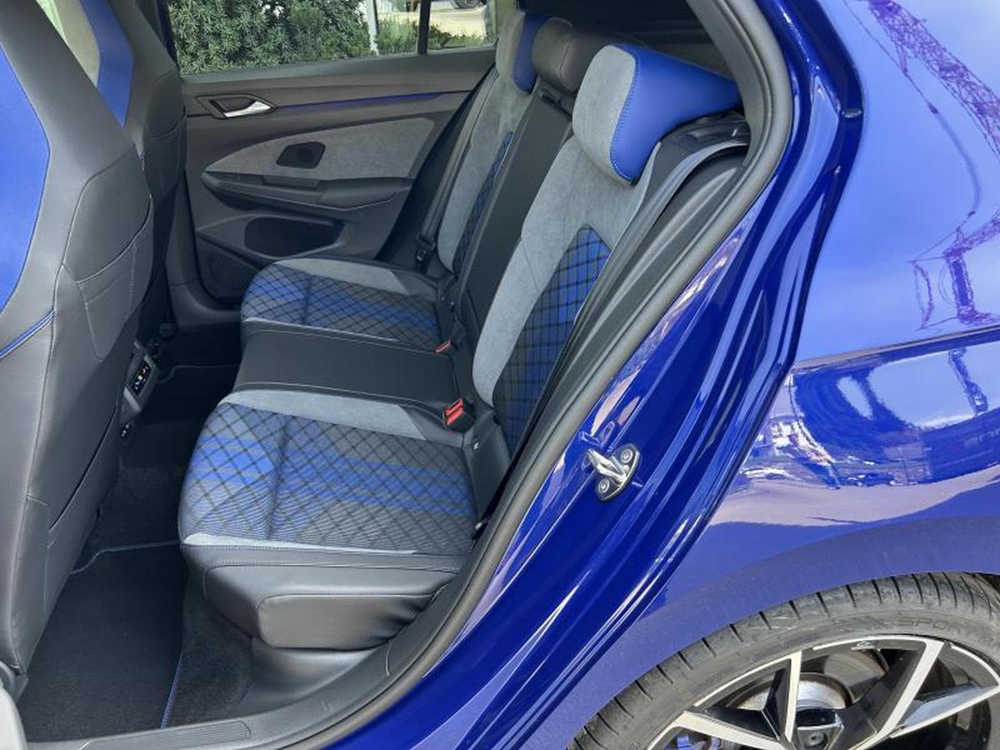 VW Golf R (2022) - Foto 10