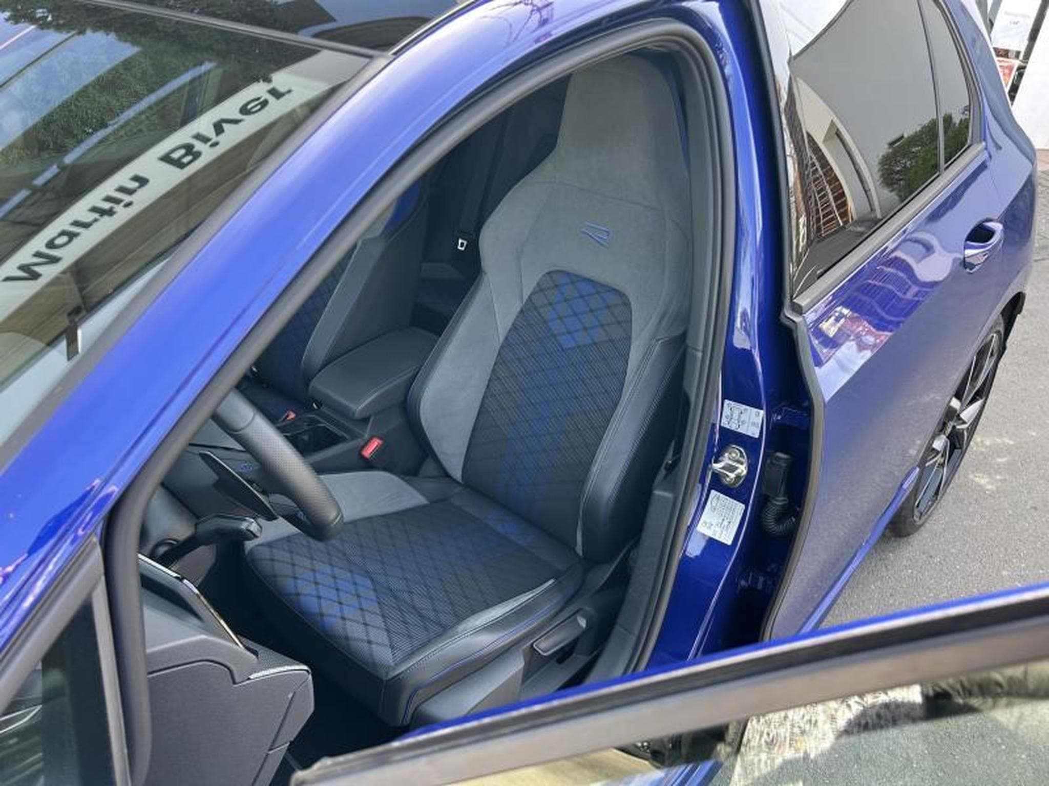 VW Golf R (2022) - Foto 9